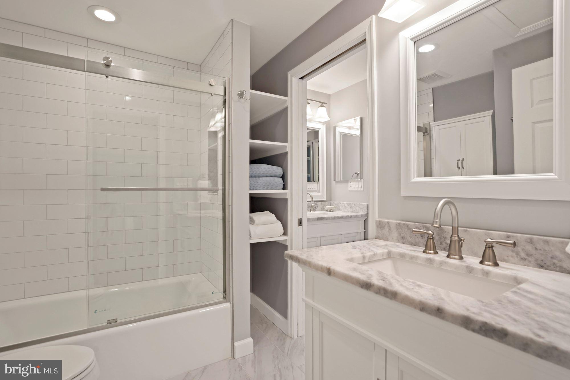 LAUREL GREEN - Residential Lease