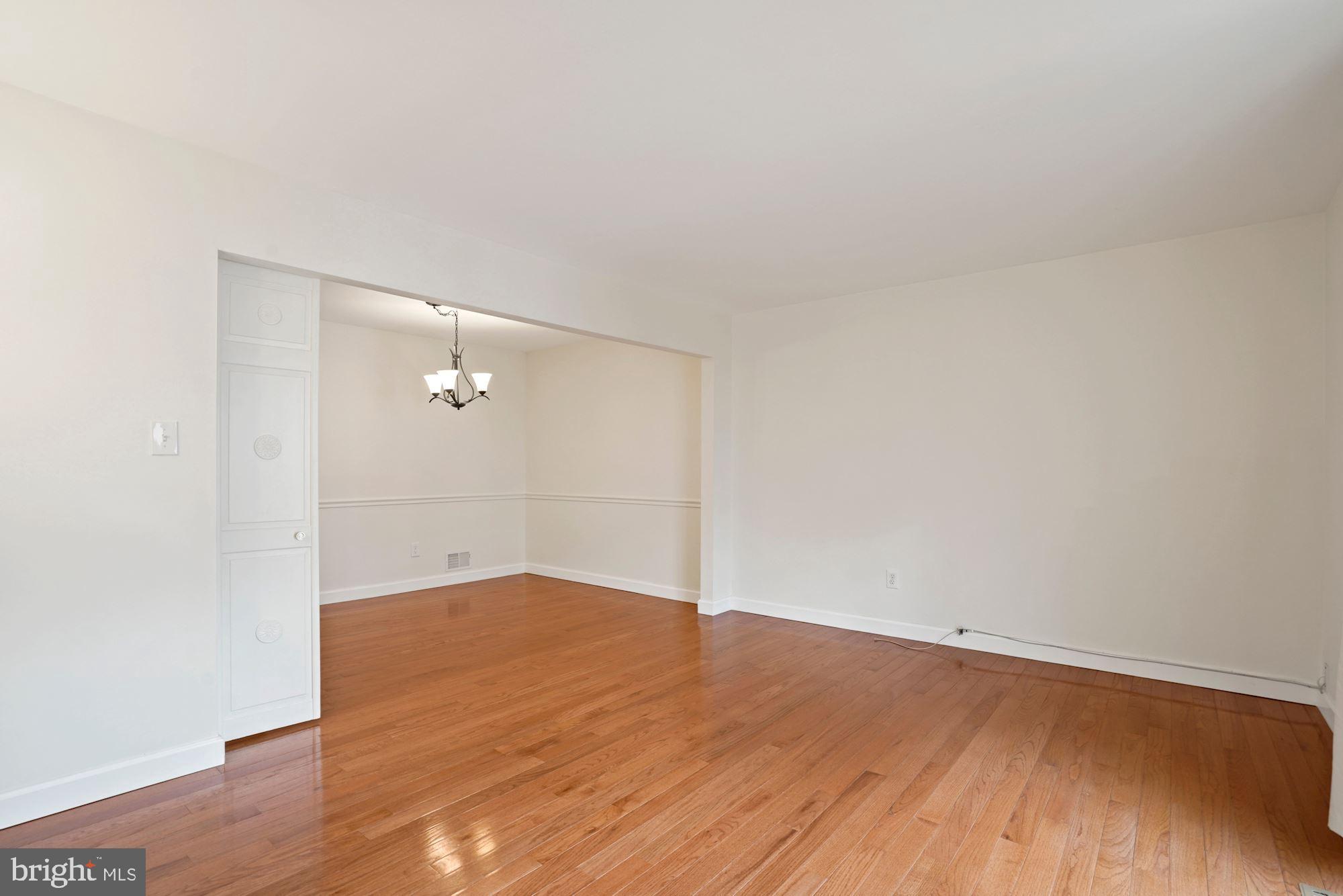 LAUREL GREEN - Residential Lease