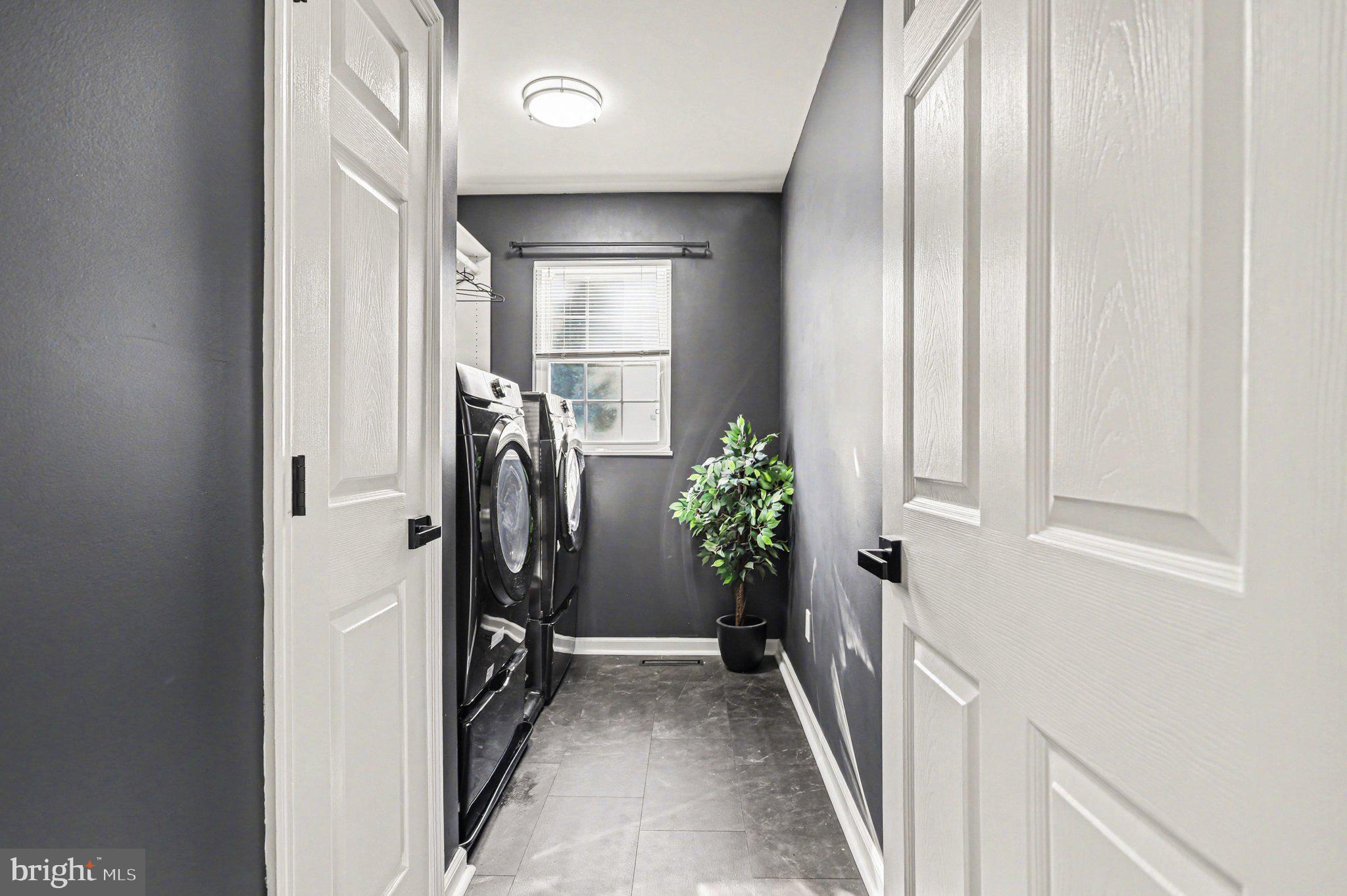 AUTUMN RIDGE - Residential