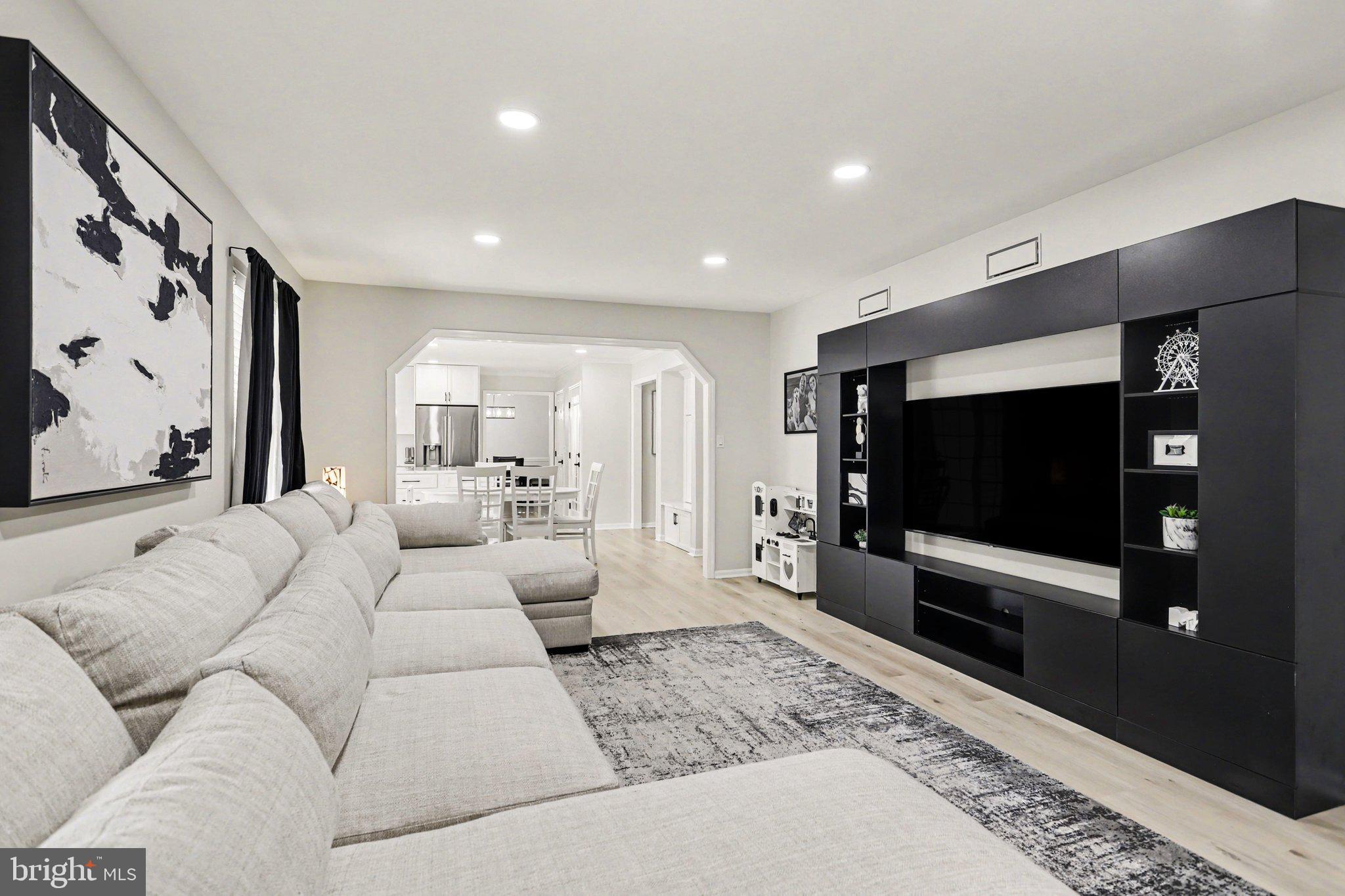 AUTUMN RIDGE - Residential