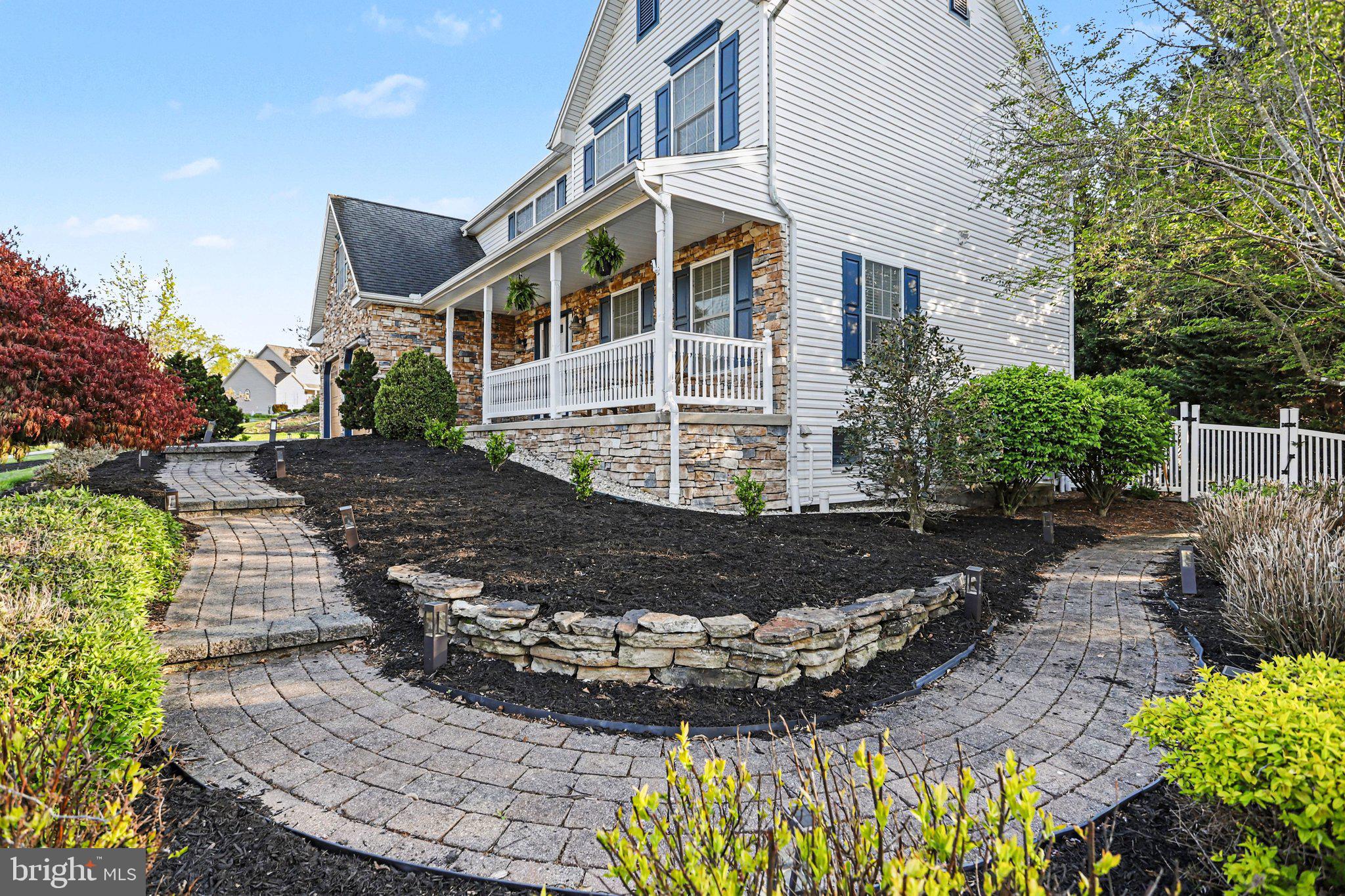 AUTUMN RIDGE - Residential