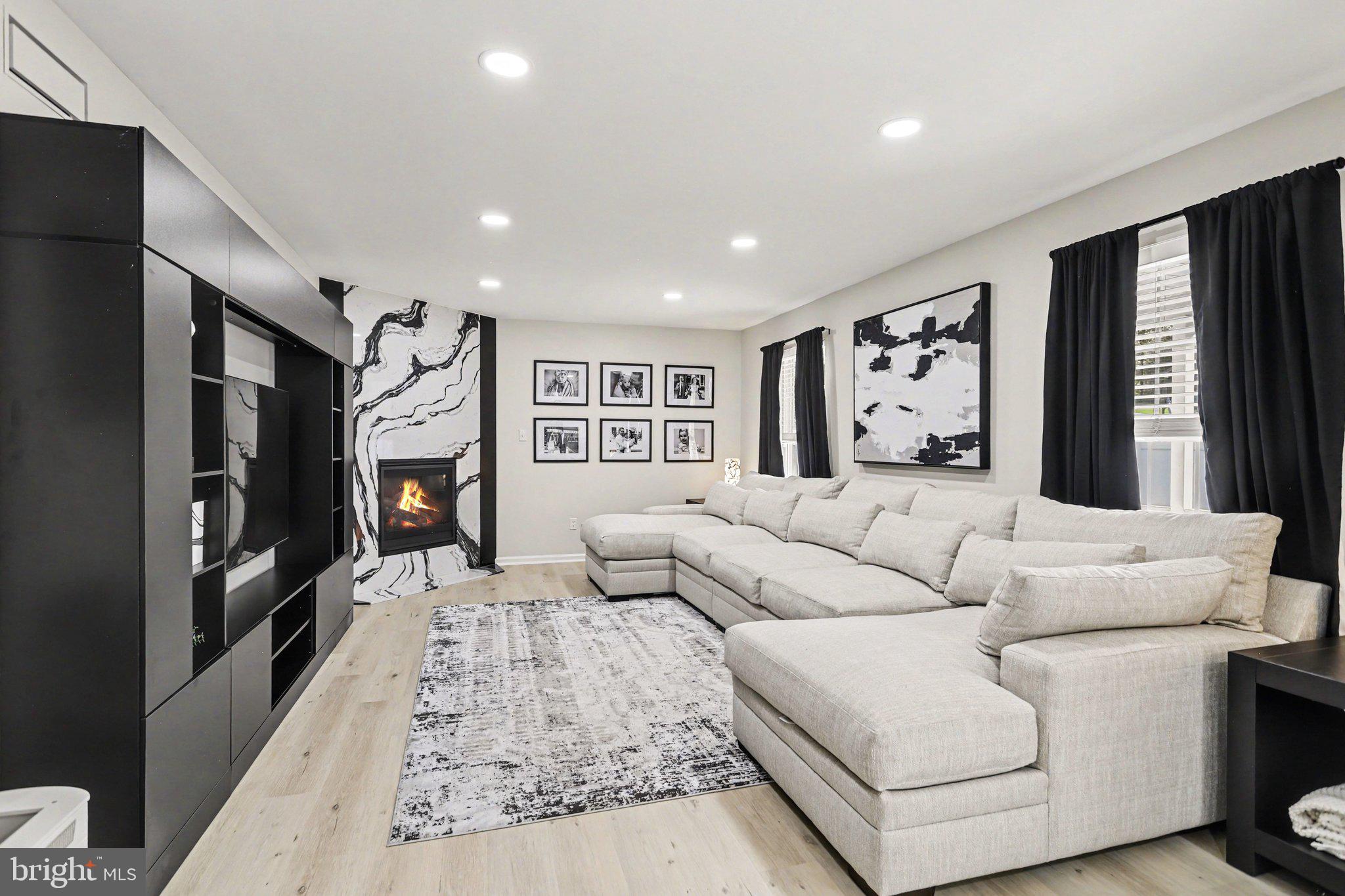 AUTUMN RIDGE - Residential