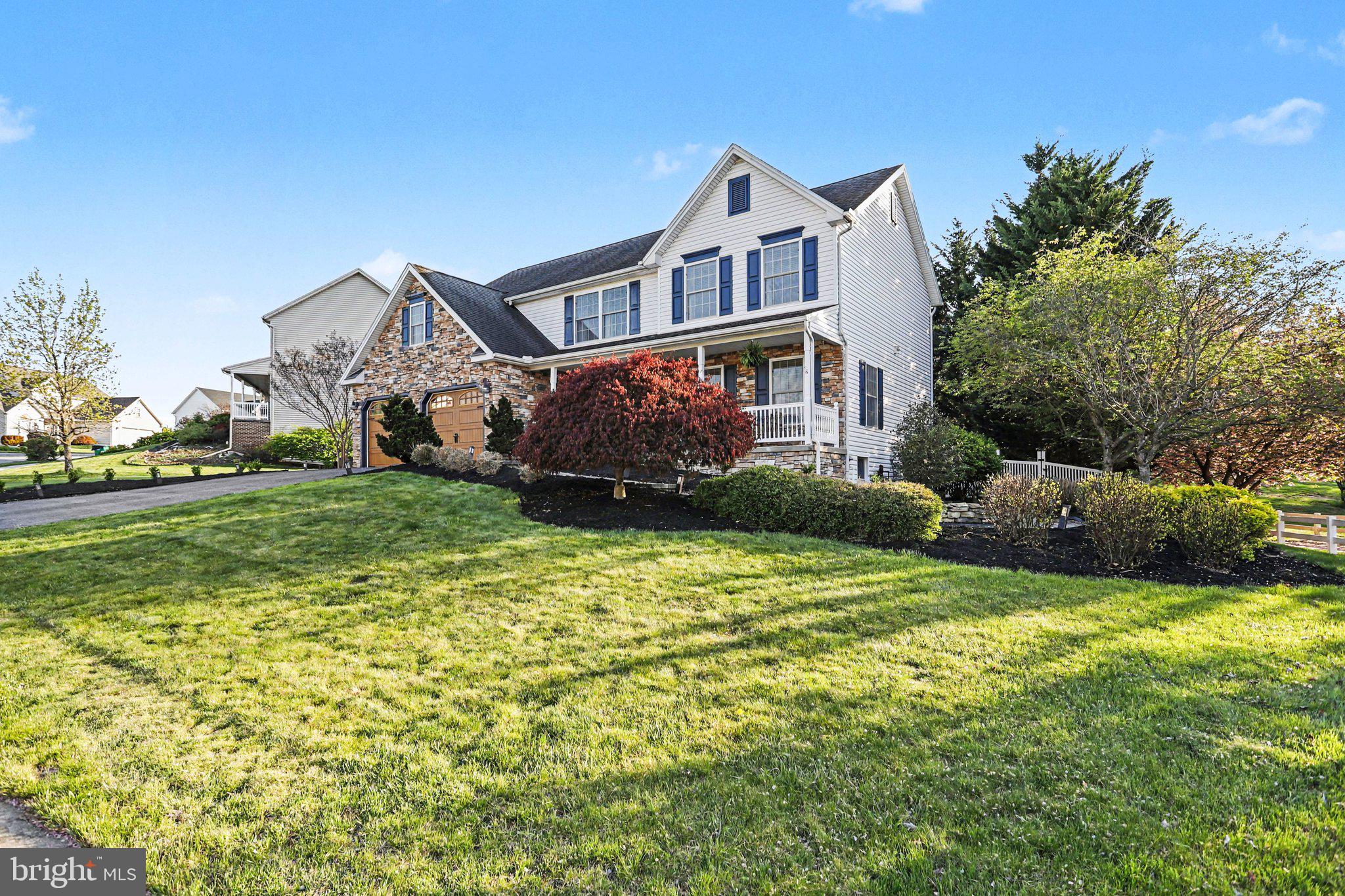 AUTUMN RIDGE - Residential