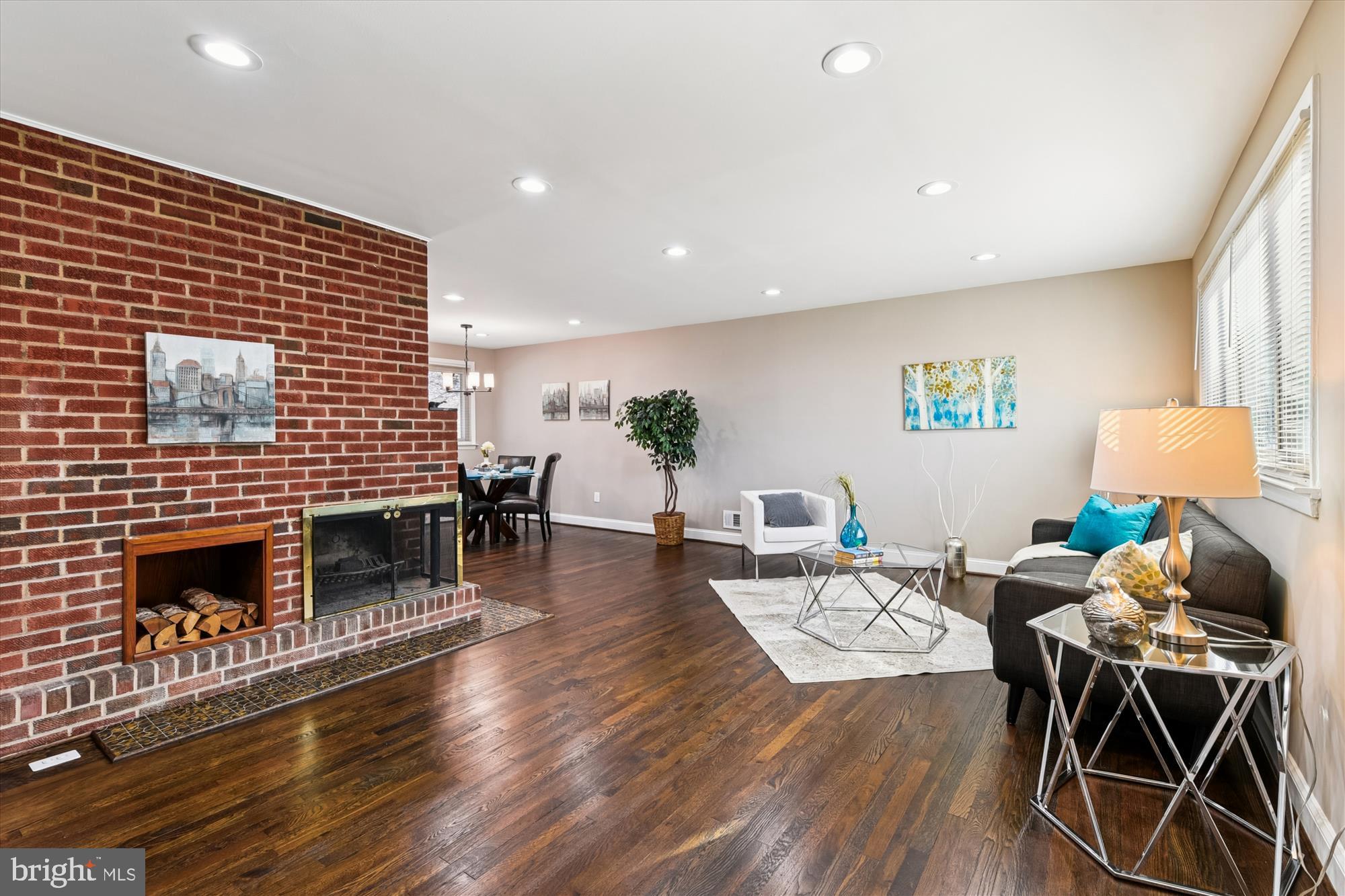 LYNNE ACRES - Residential