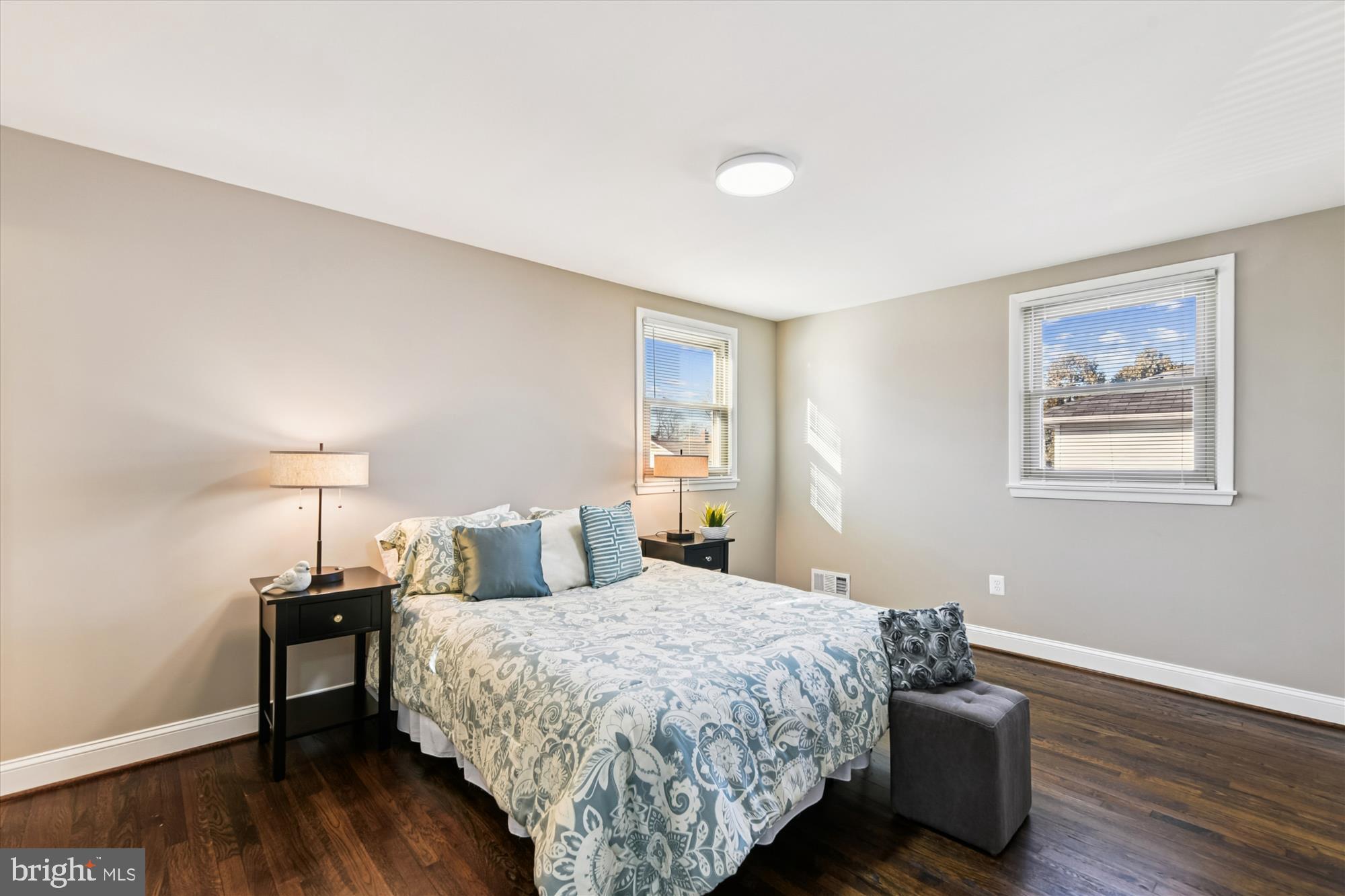 LYNNE ACRES - Residential