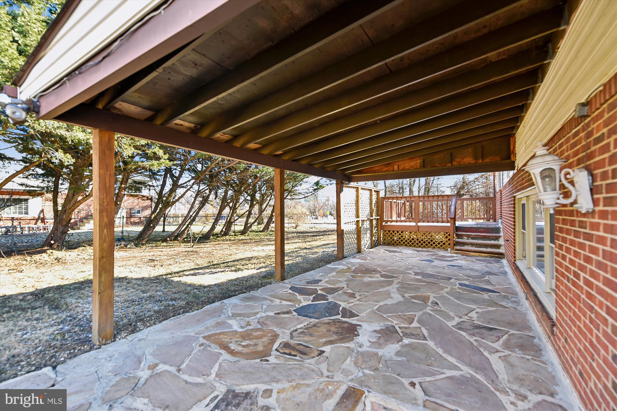 LYNNE ACRES - Residential