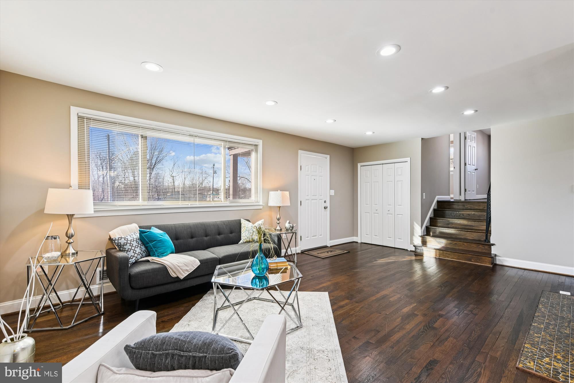 LYNNE ACRES - Residential