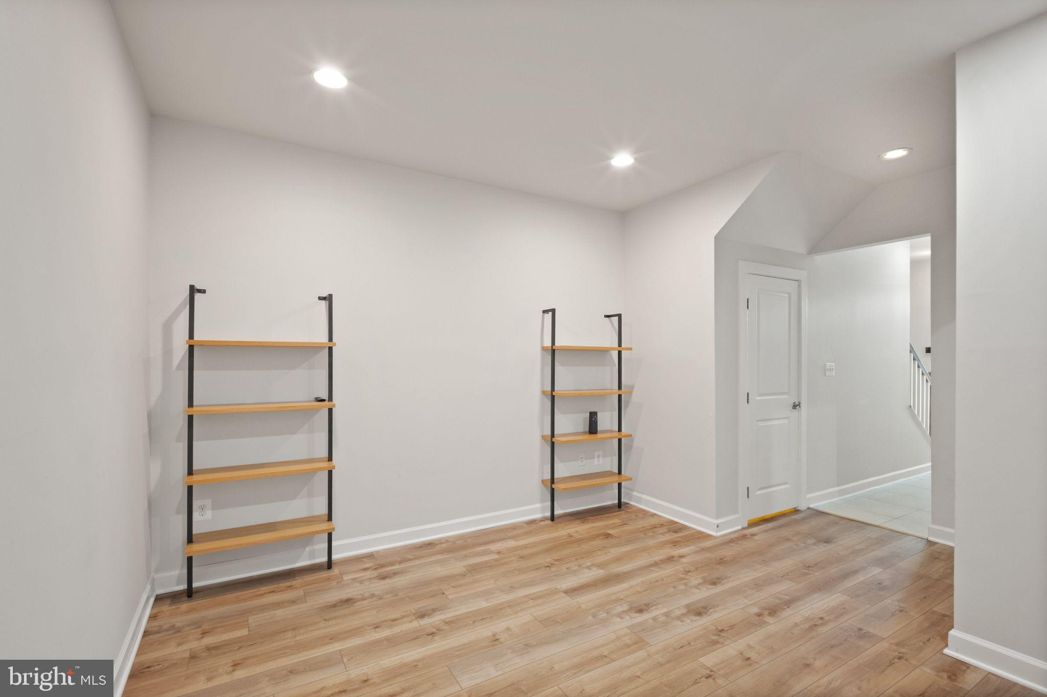 ONE LOUDOUN - Residential Lease