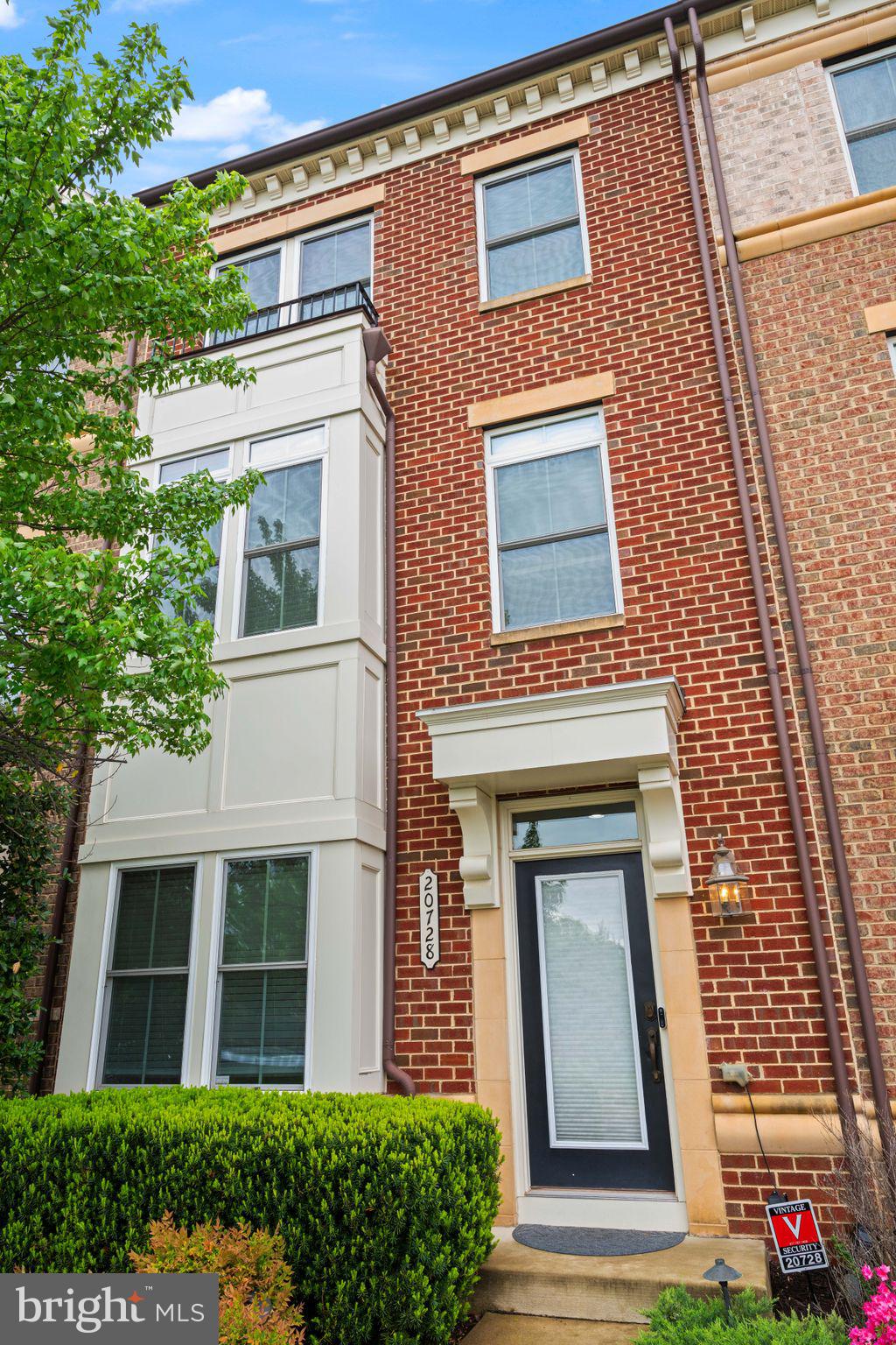 ONE LOUDOUN - Residential Lease