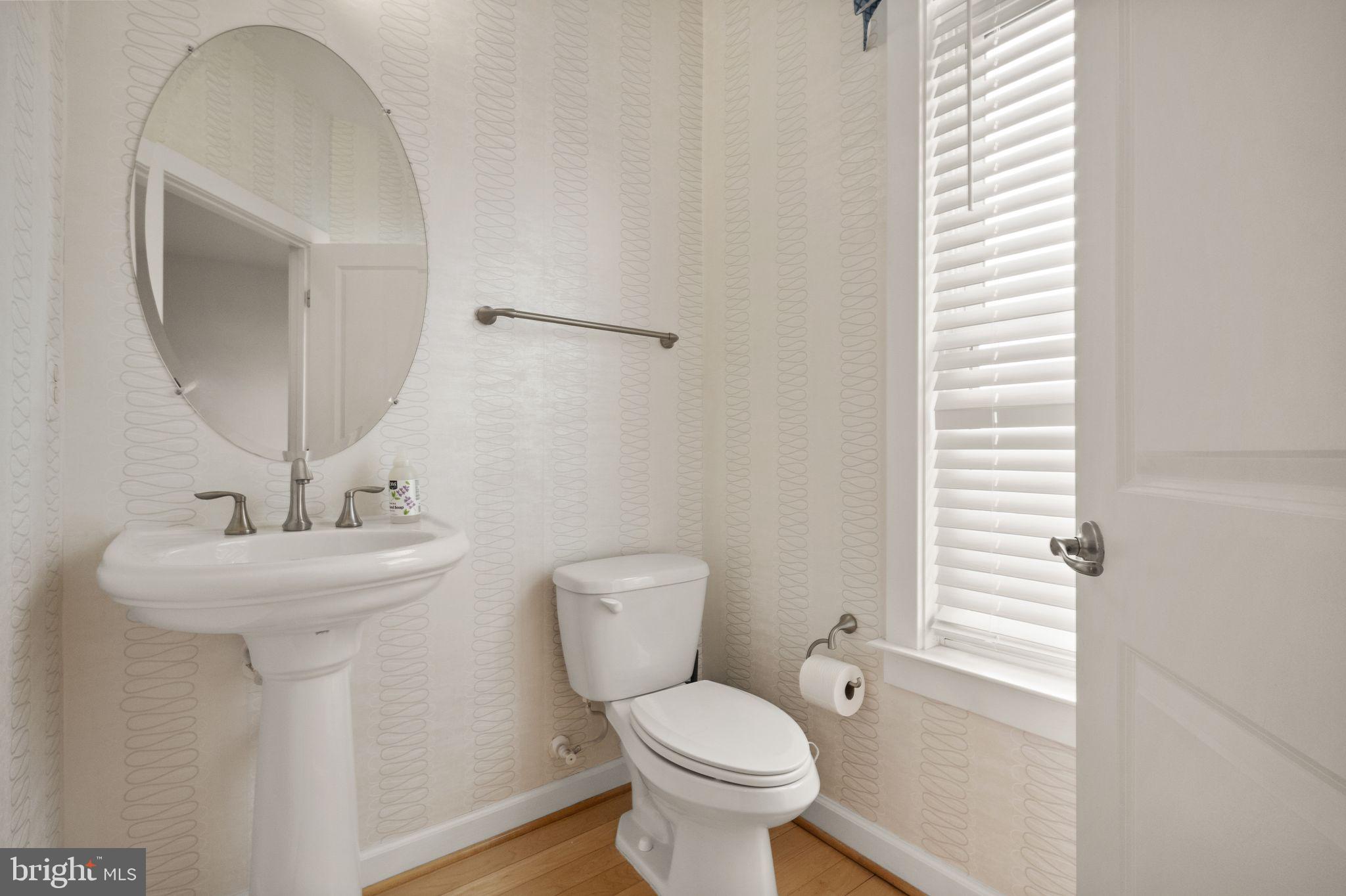 ONE LOUDOUN - Residential Lease