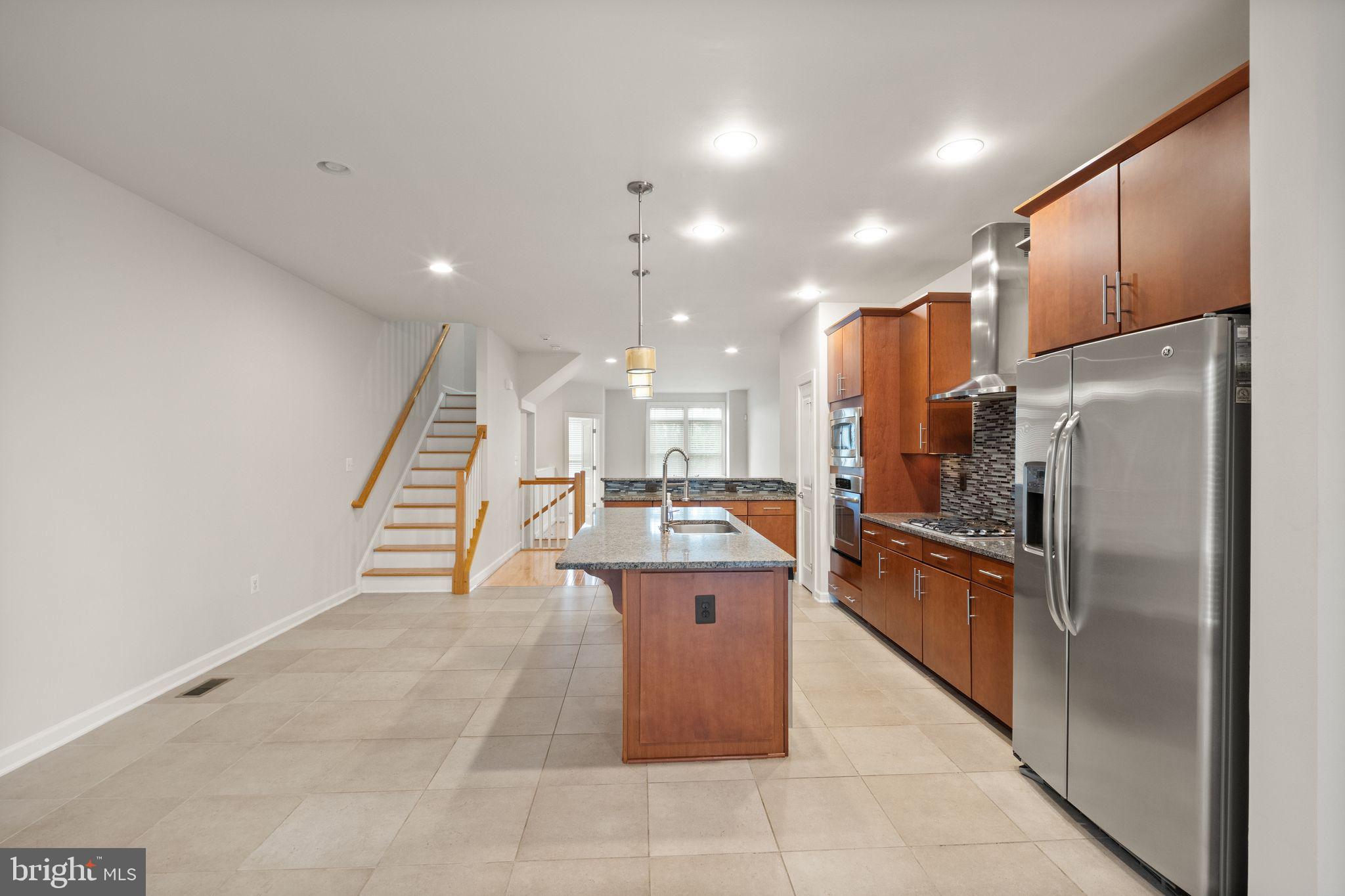 ONE LOUDOUN - Residential Lease