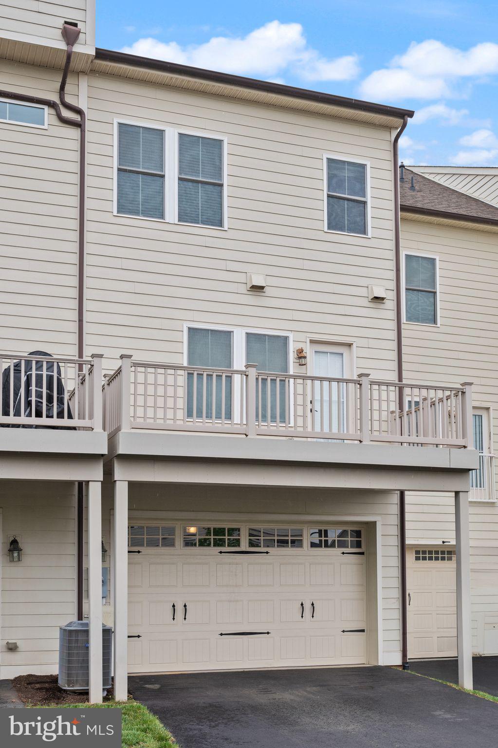 ONE LOUDOUN - Residential Lease