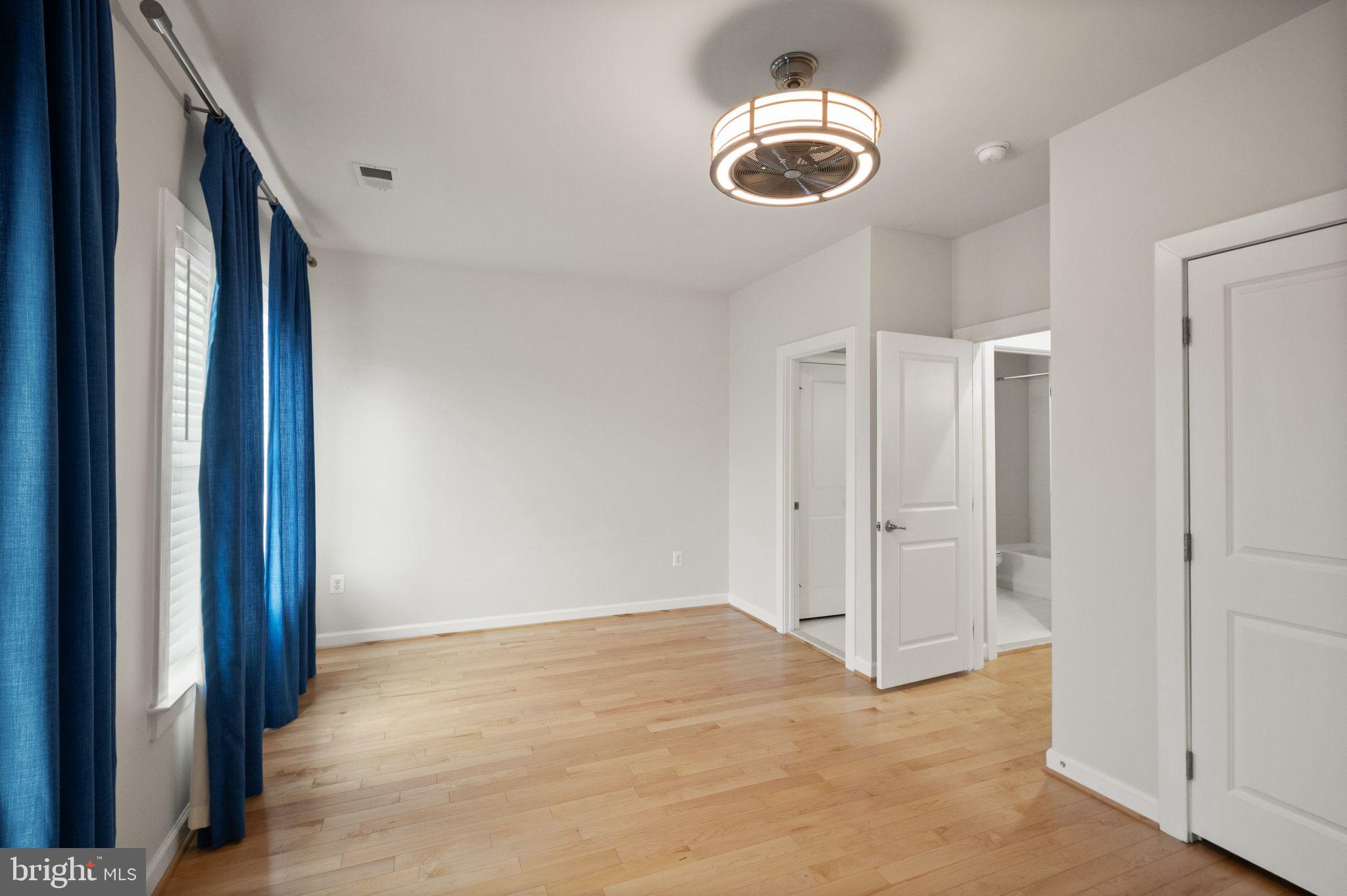 ONE LOUDOUN - Residential Lease