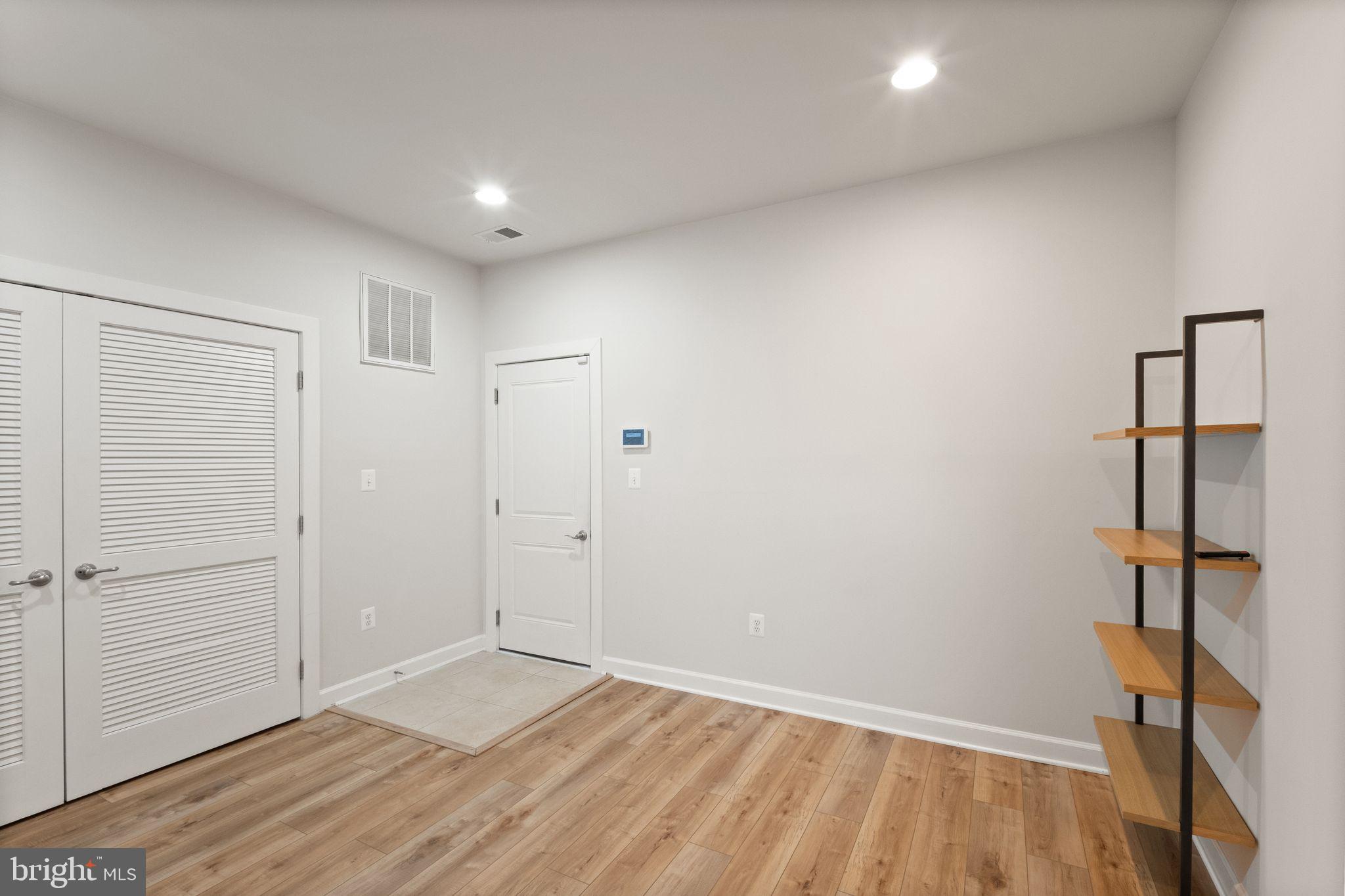 ONE LOUDOUN - Residential Lease