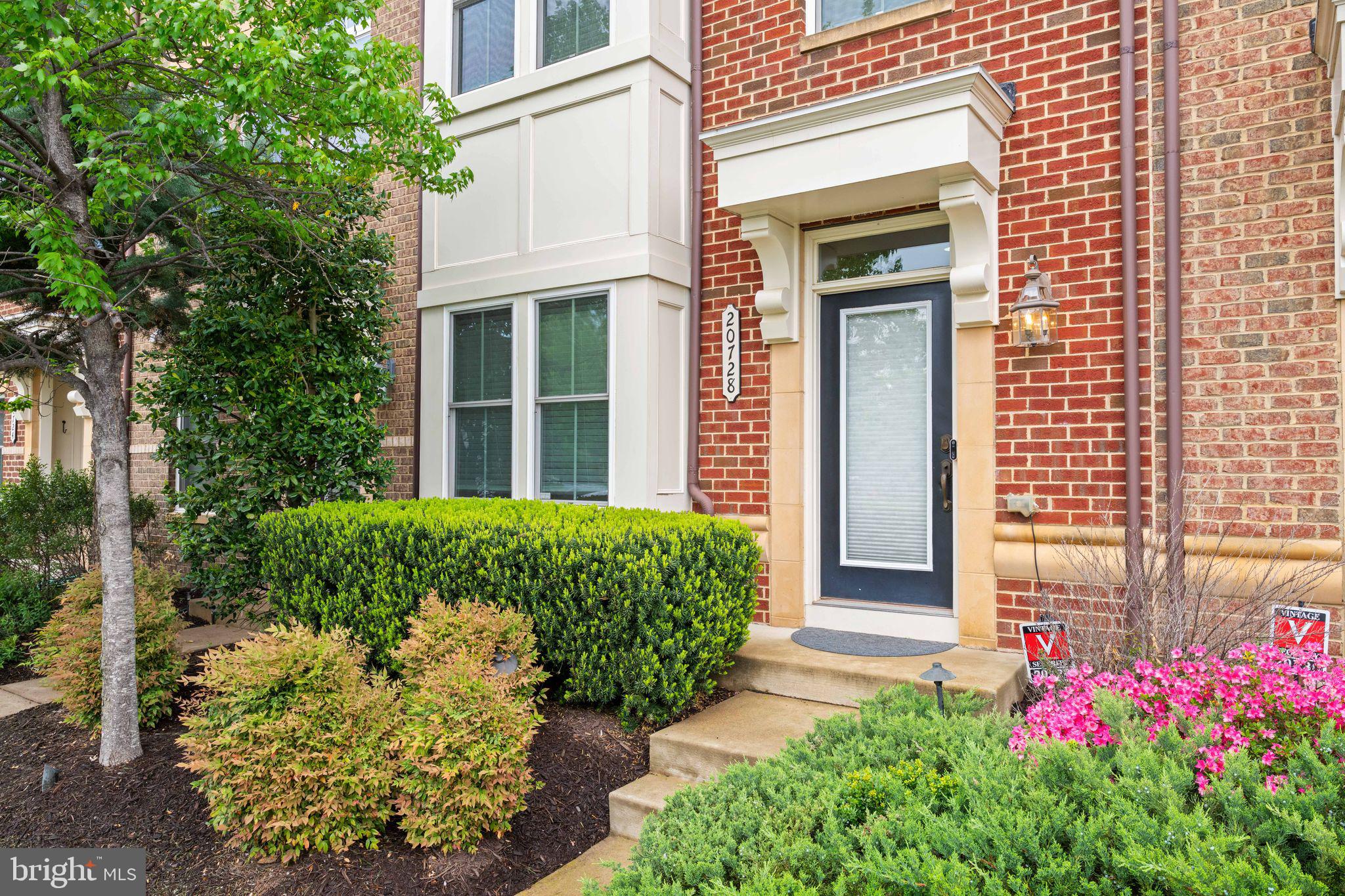 ONE LOUDOUN - Residential Lease