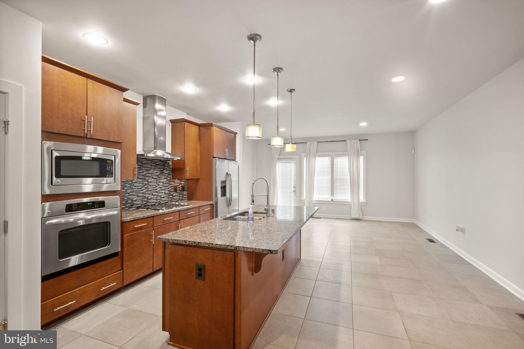 ONE LOUDOUN - Residential Lease