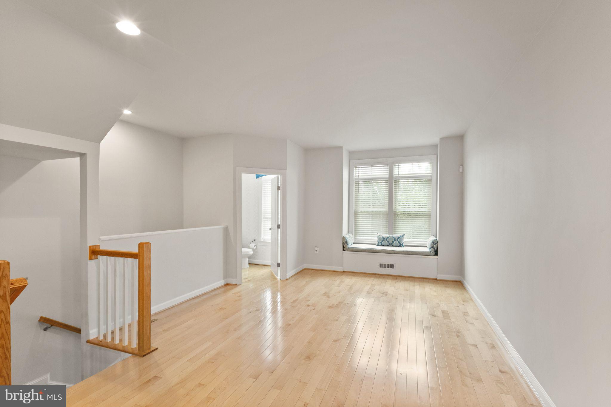 ONE LOUDOUN - Residential Lease