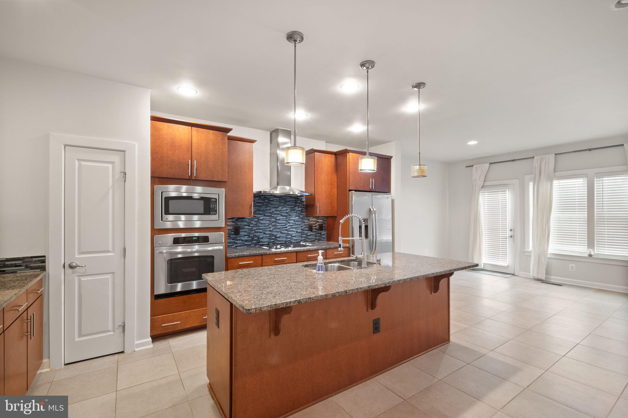 ONE LOUDOUN - Residential Lease