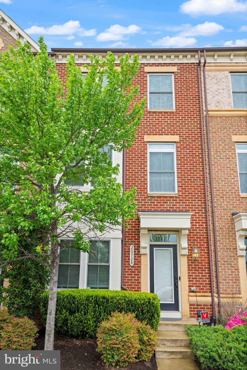 ONE LOUDOUN - Residential Lease