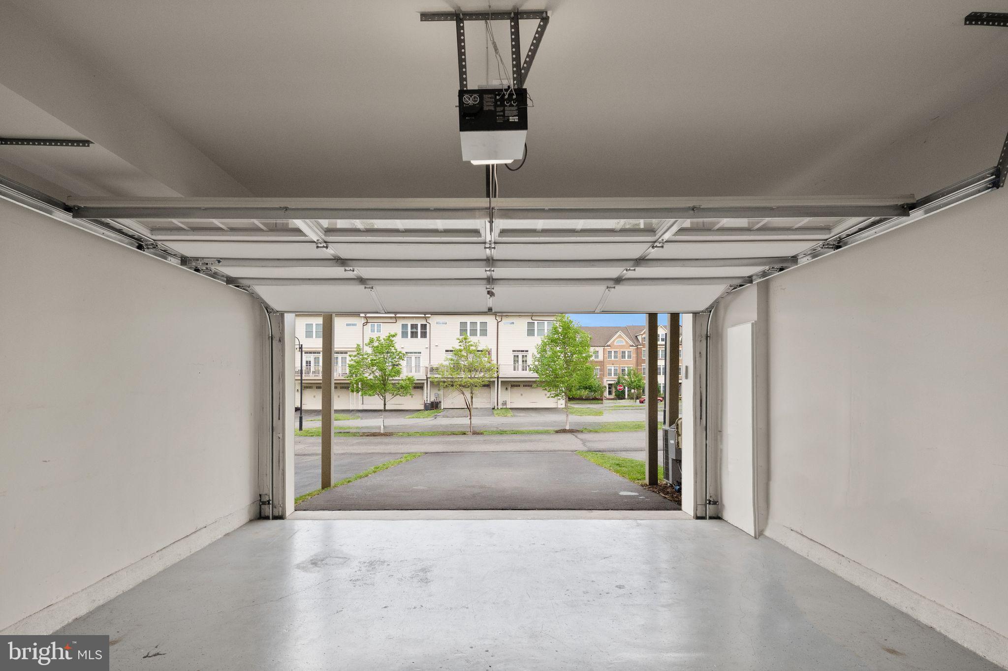 ONE LOUDOUN - Residential Lease