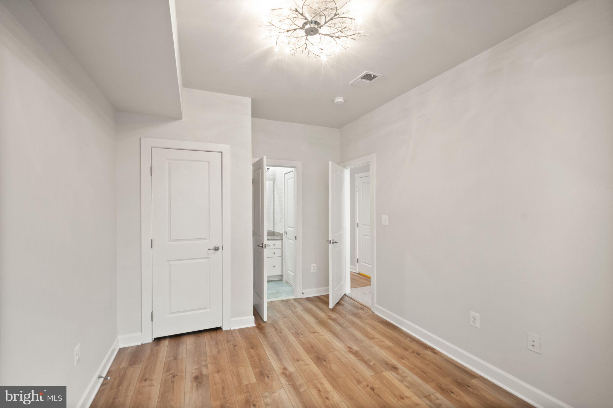 ONE LOUDOUN - Residential Lease