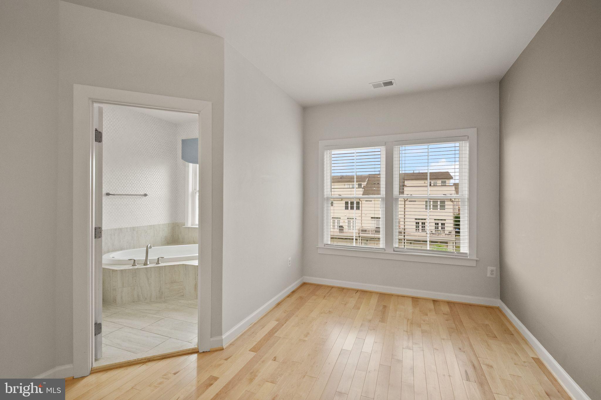 ONE LOUDOUN - Residential Lease