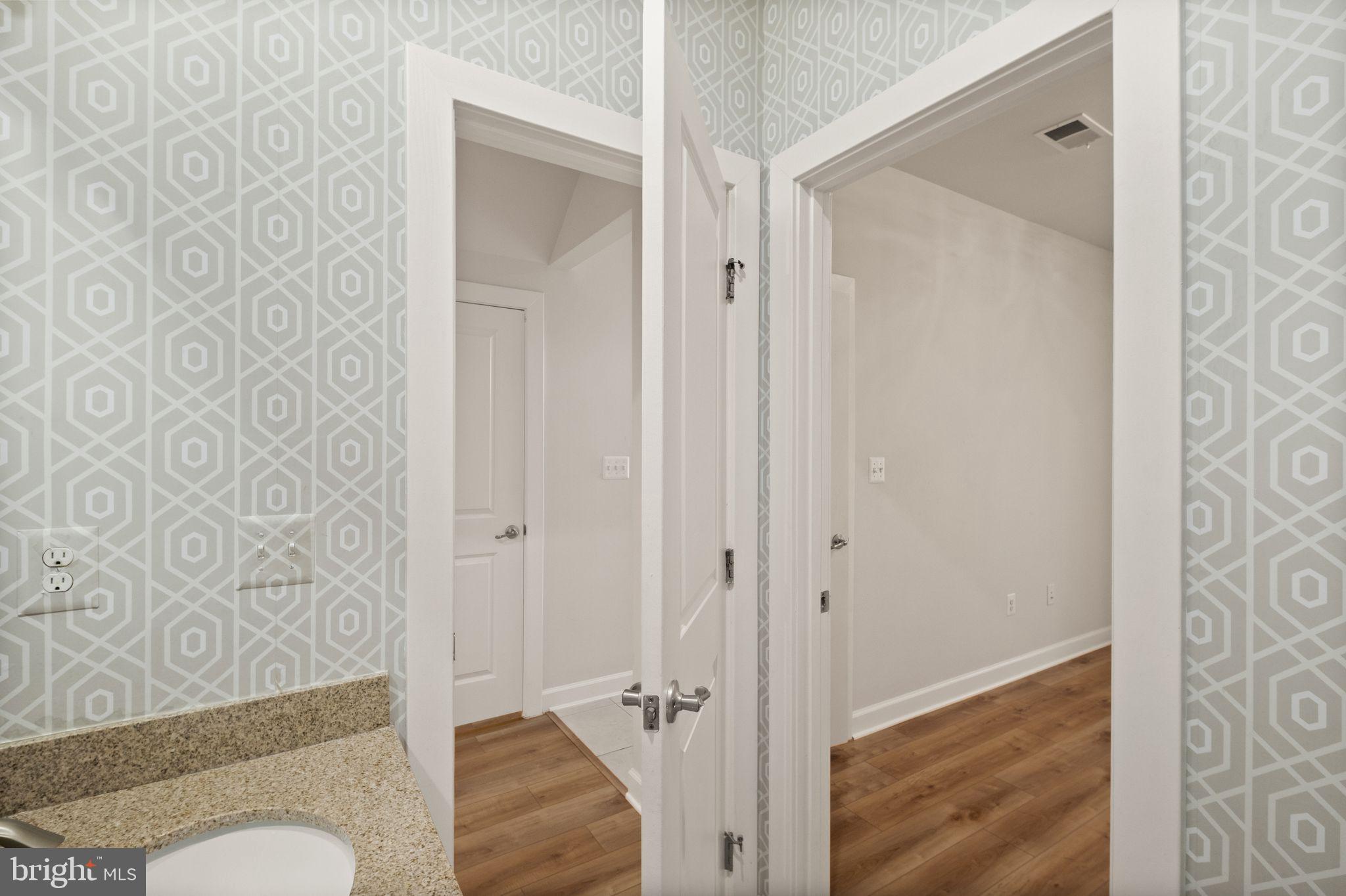 ONE LOUDOUN - Residential Lease