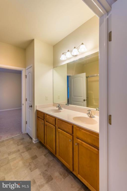 WOODS EDGE - Residential