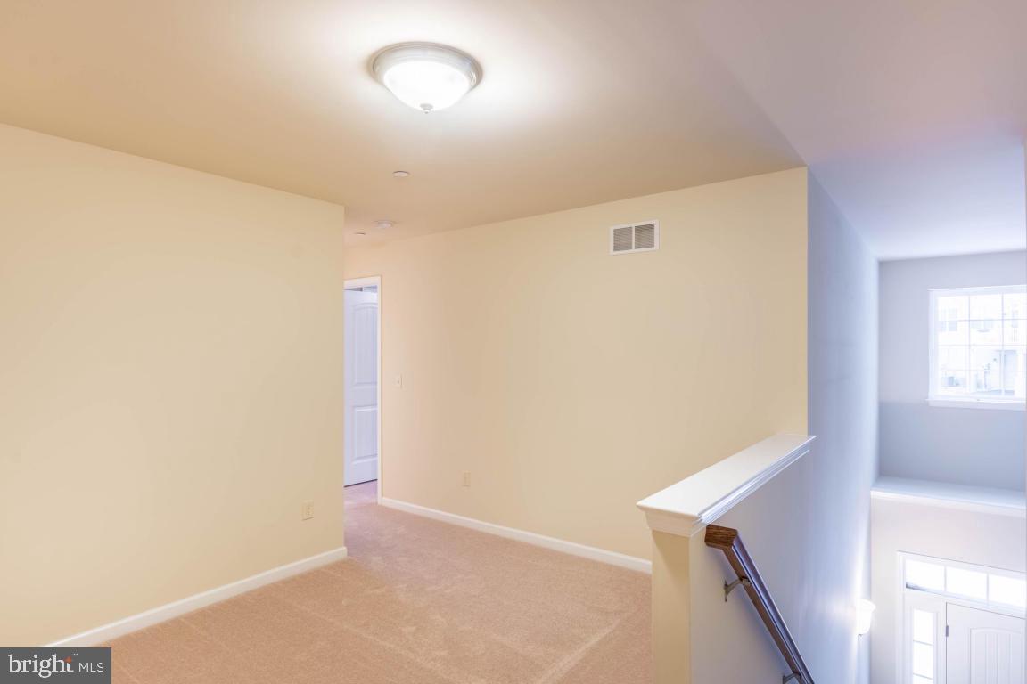 WOODS EDGE - Residential