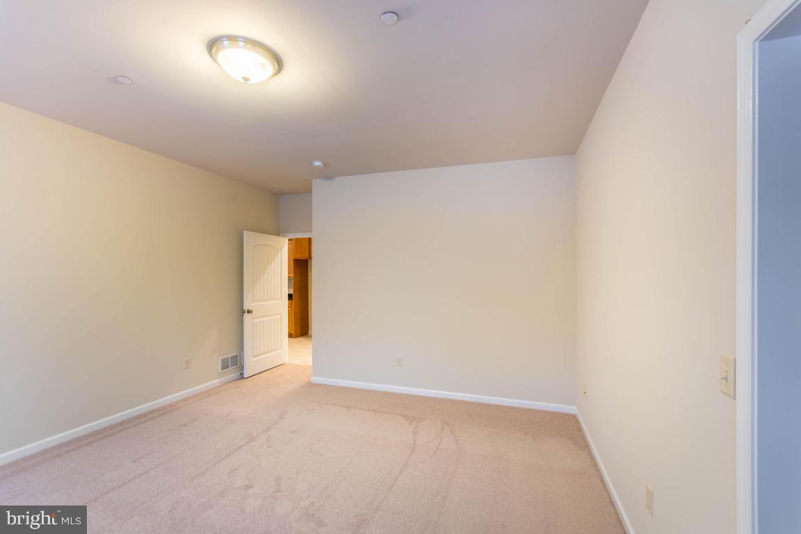 WOODS EDGE - Residential