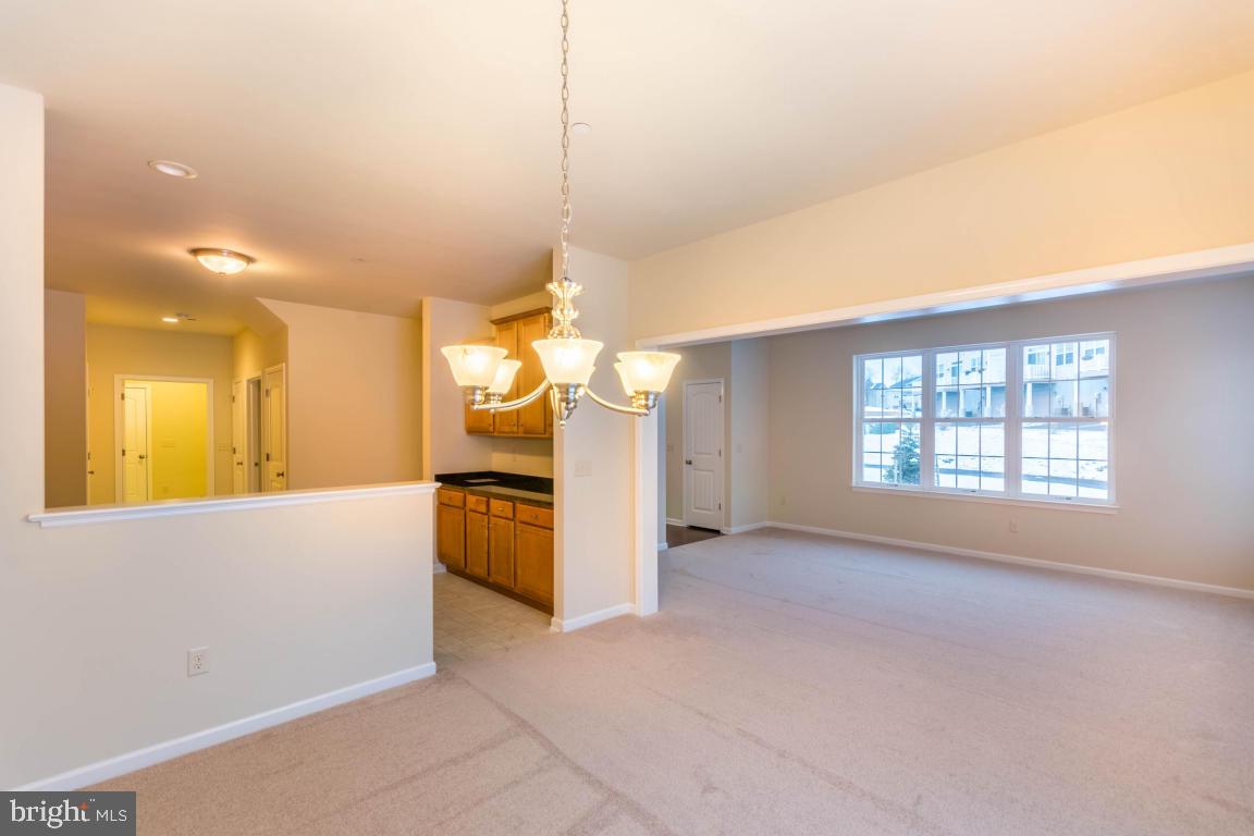 WOODS EDGE - Residential