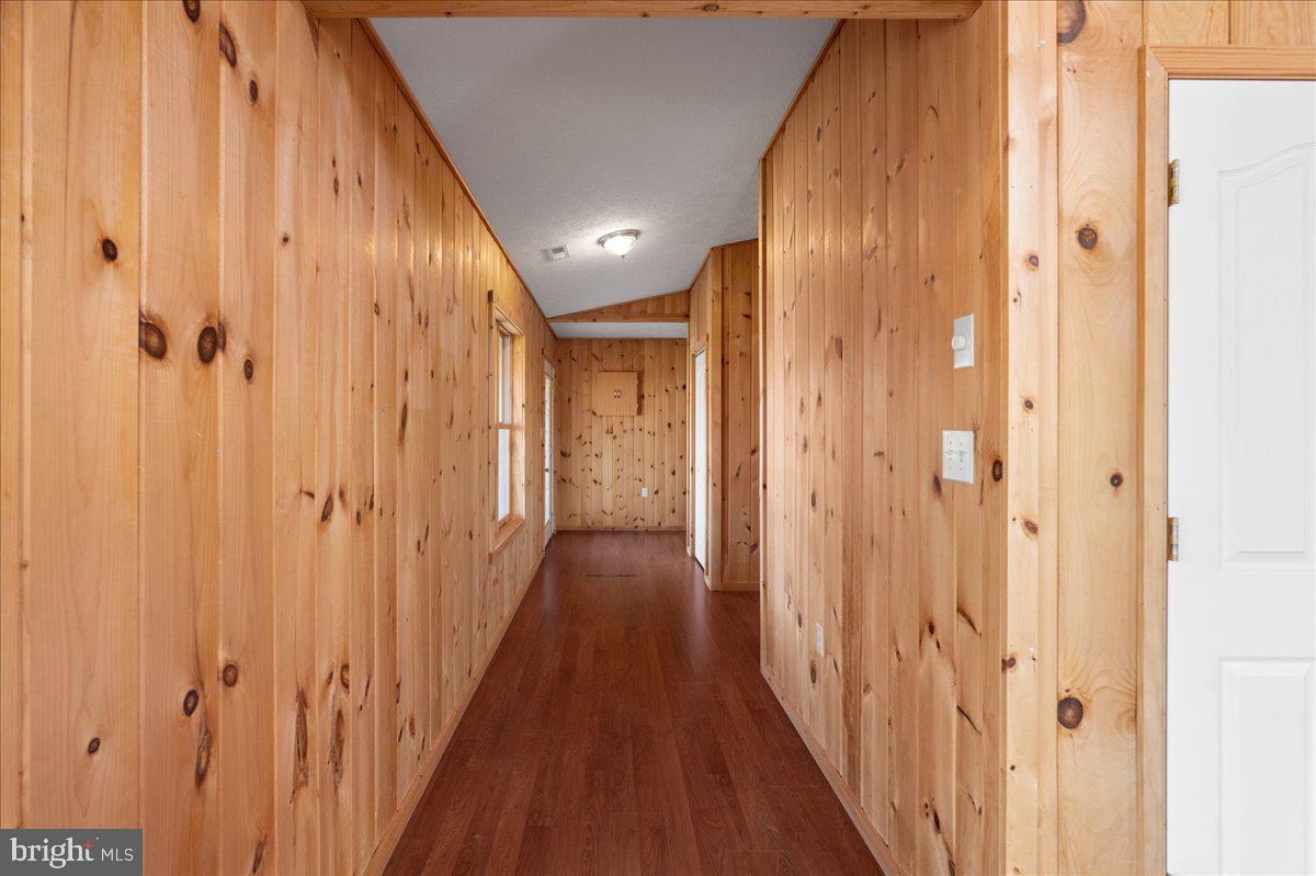 HICKORY WOOD - Residential