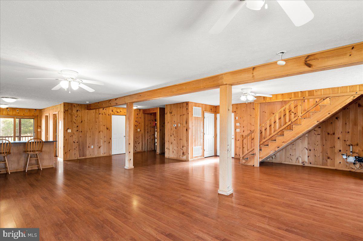 HICKORY WOOD - Residential