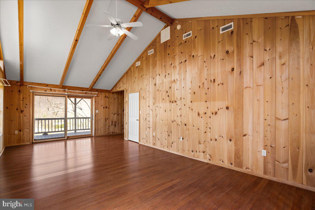 HICKORY WOOD - Residential