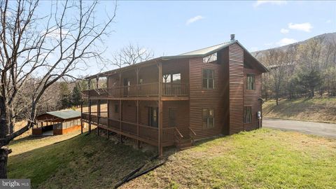 Homes For Sale - 325 Coyote Run Road<br/> Hardy County, MATHIAS, WV 26812