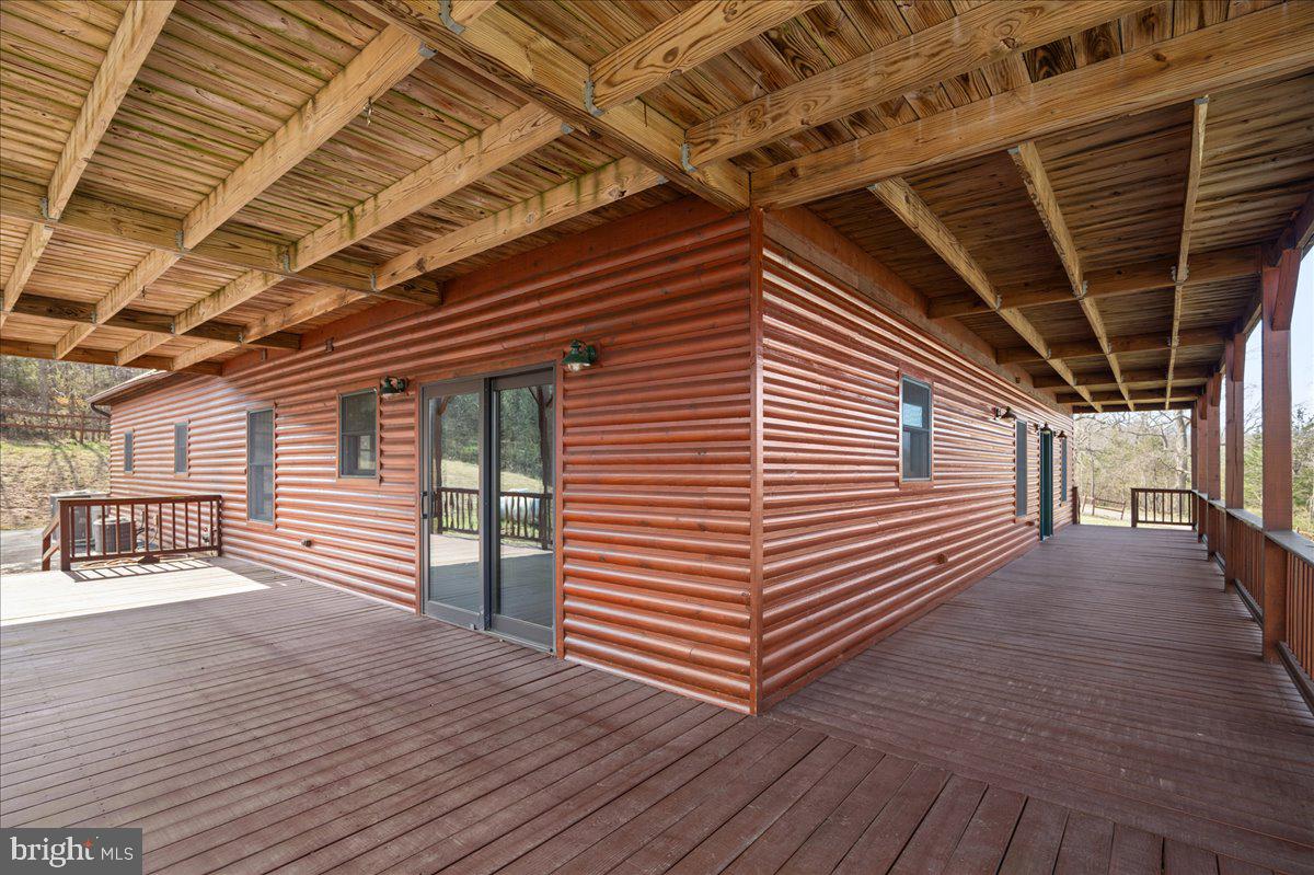 HICKORY WOOD - Residential