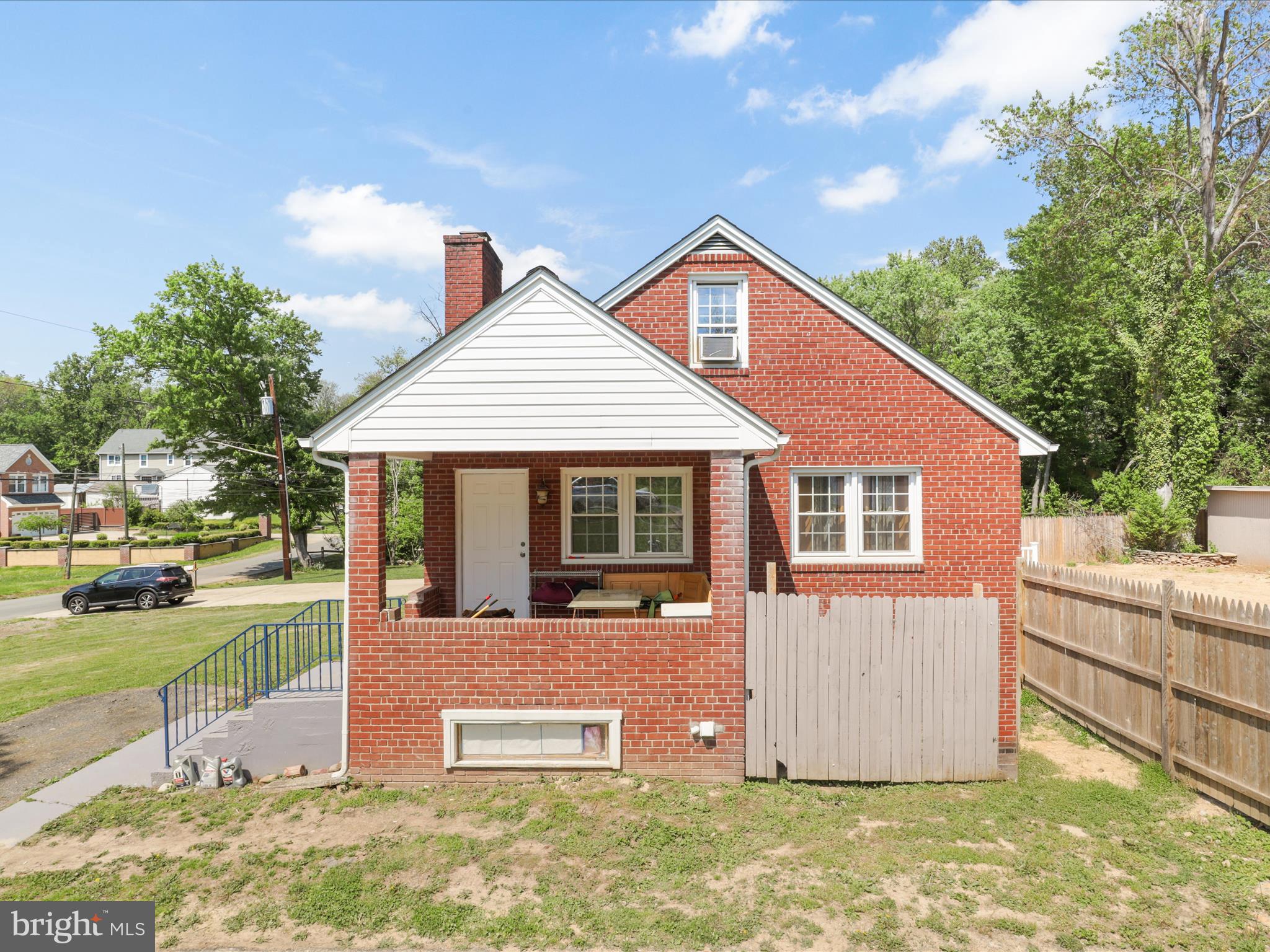 4101 WOODLAND ROAD