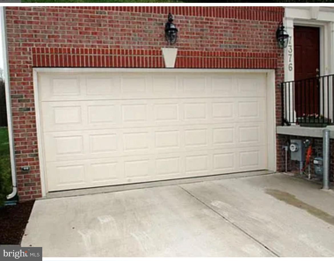 TANYARD SPRINGS - Residential Lease