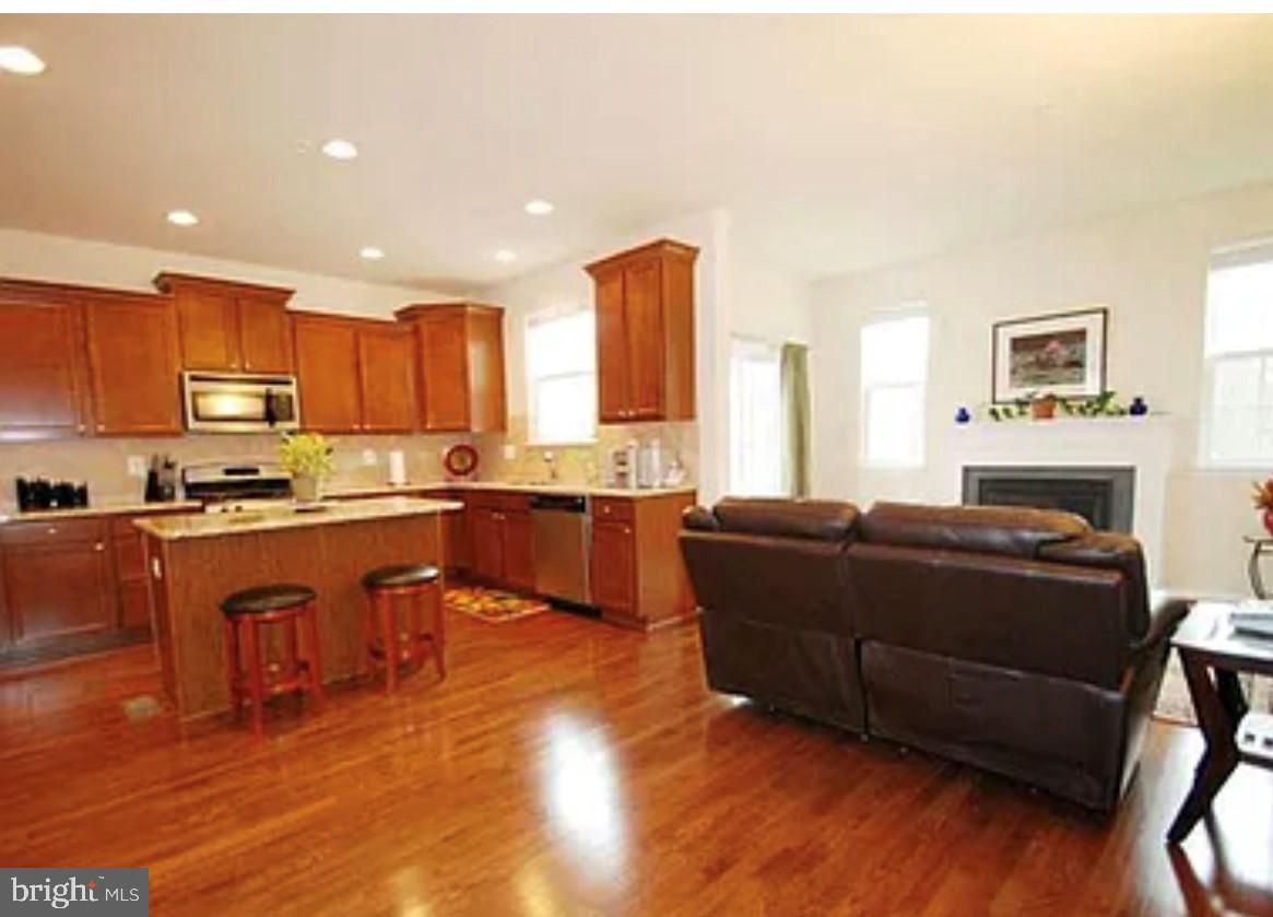 TANYARD SPRINGS - Residential Lease