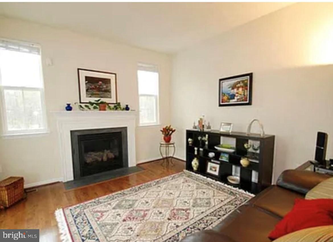 TANYARD SPRINGS - Residential Lease