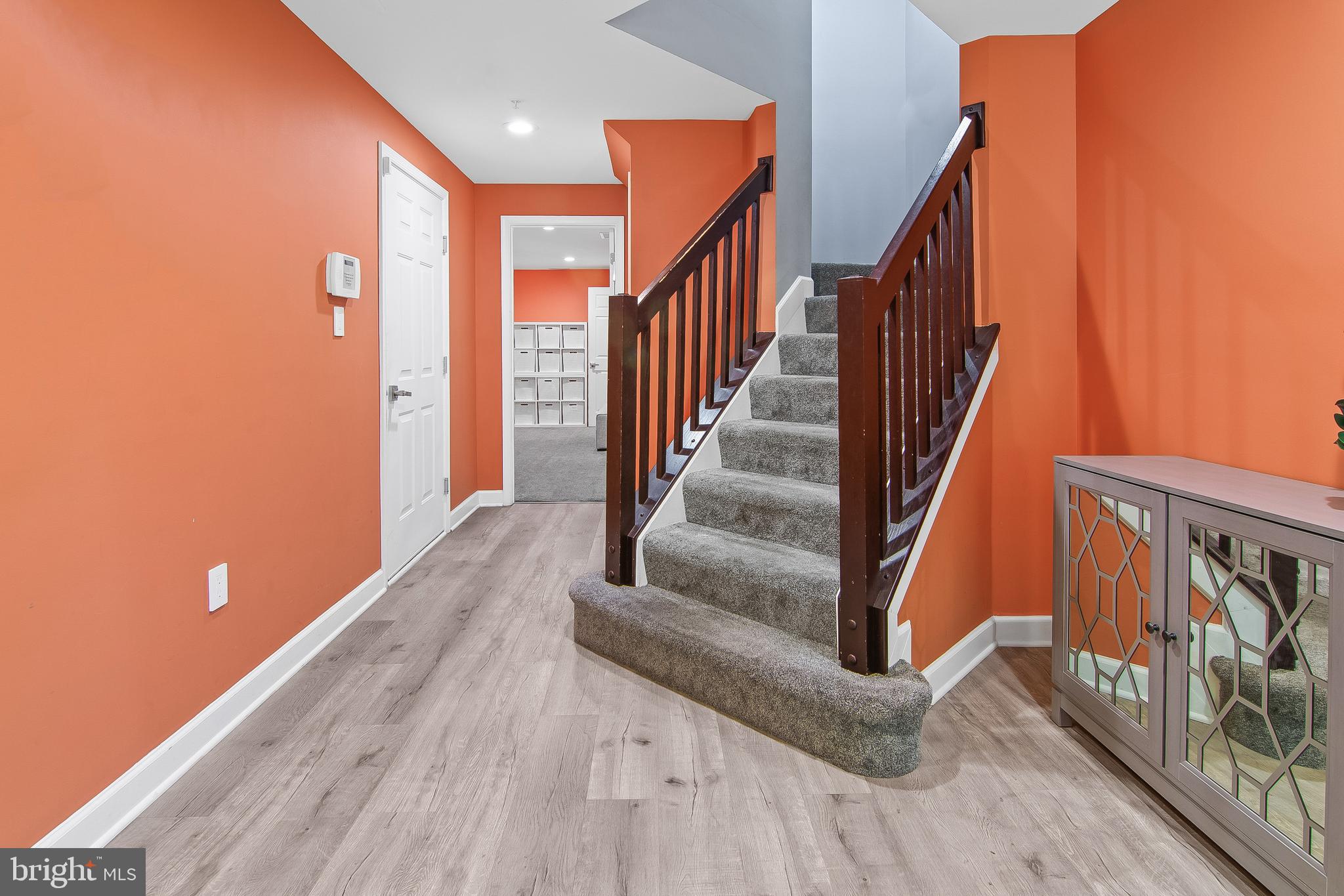 SUMMIT CHASE - Residential