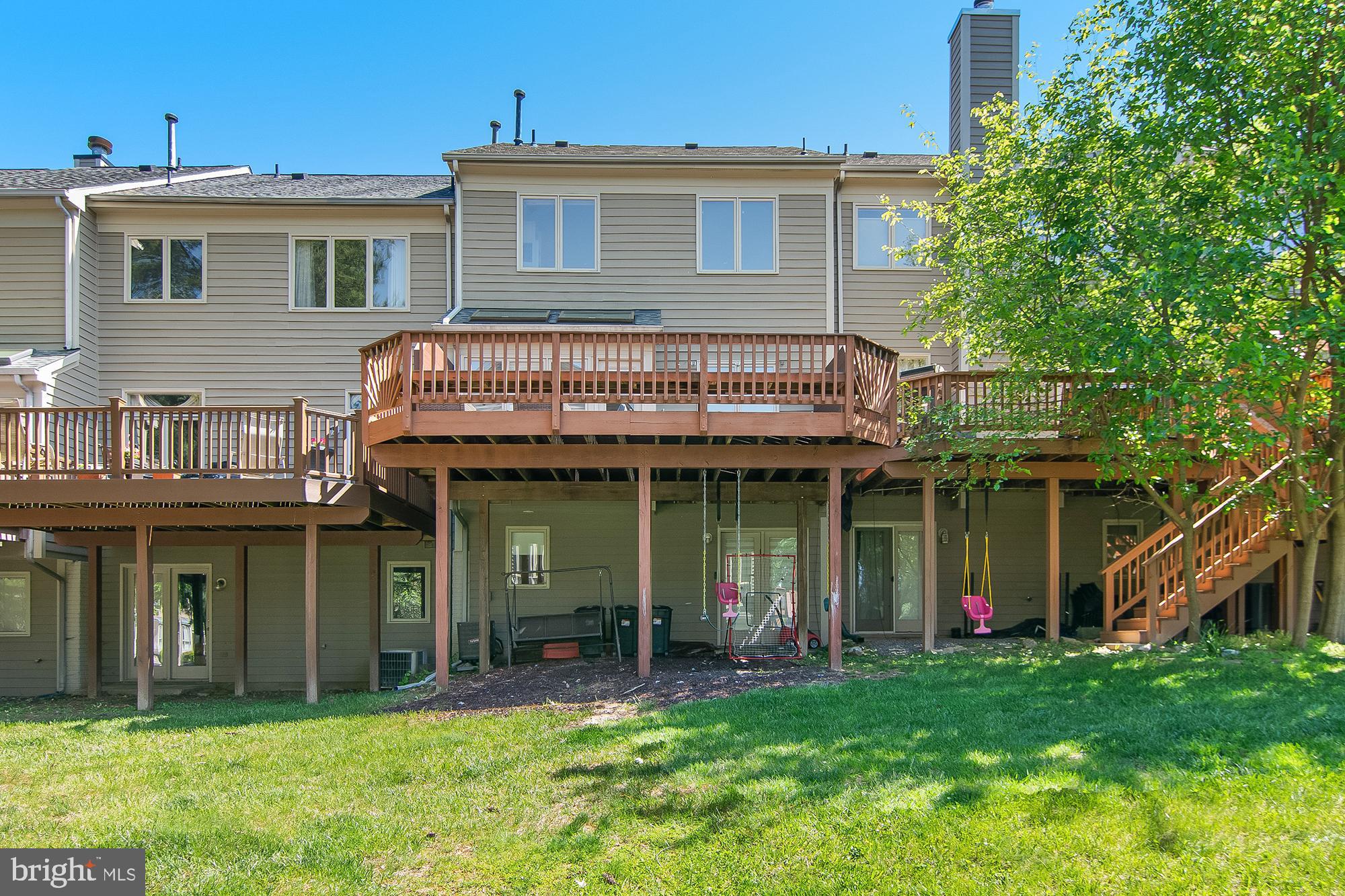SUMMIT CHASE - Residential