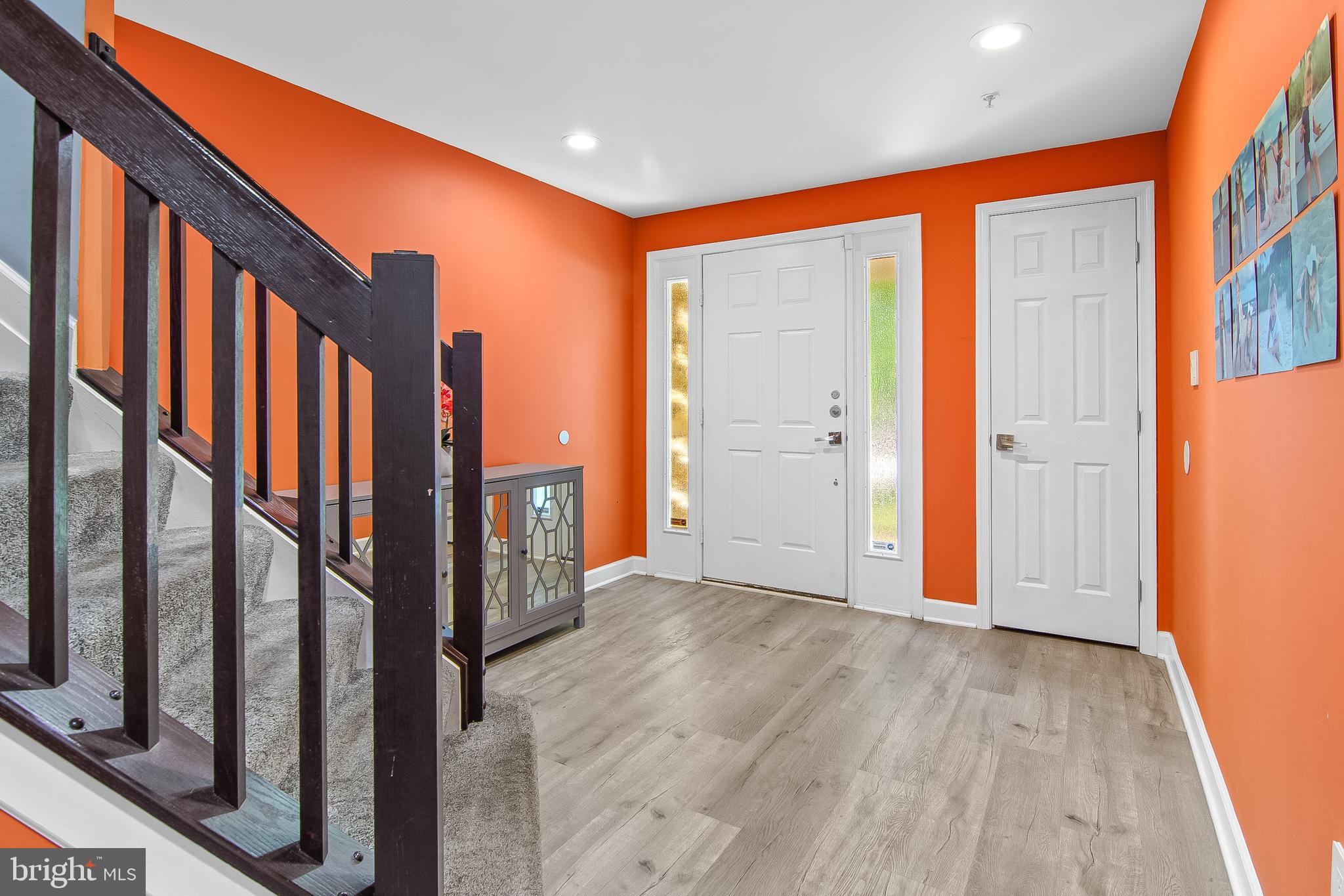 SUMMIT CHASE - Residential