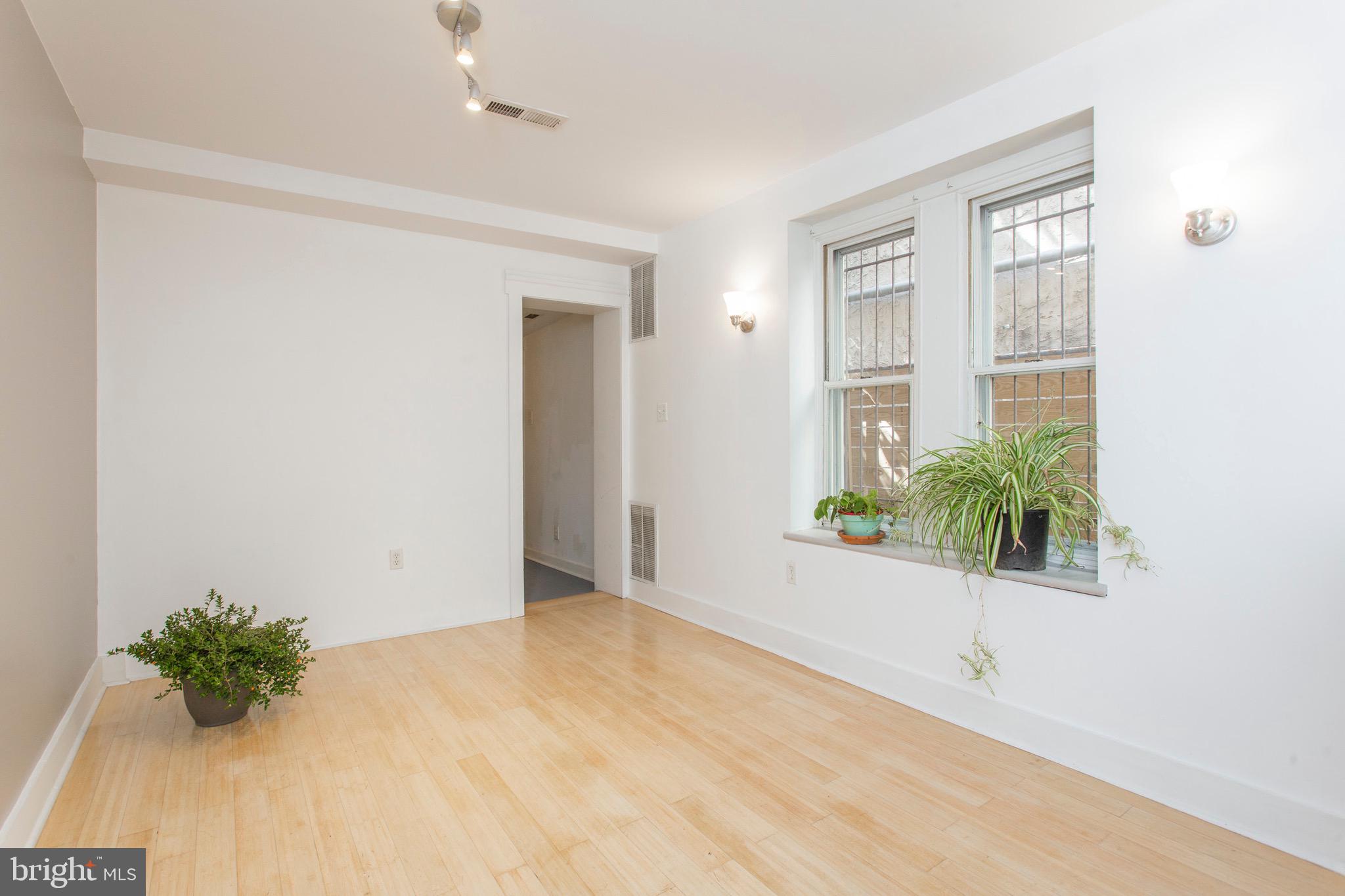 GRADUATE HOSPITAL - Residential