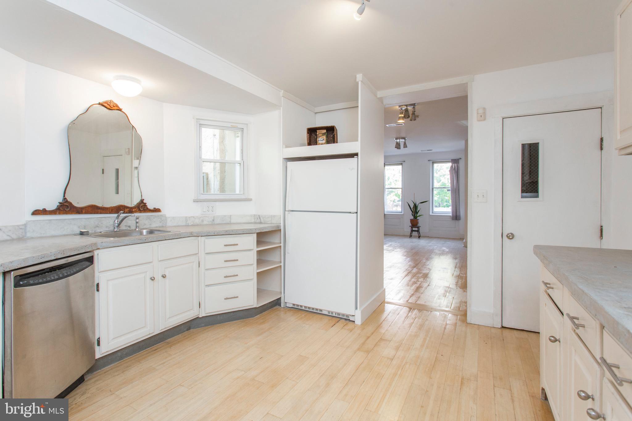 GRADUATE HOSPITAL - Residential