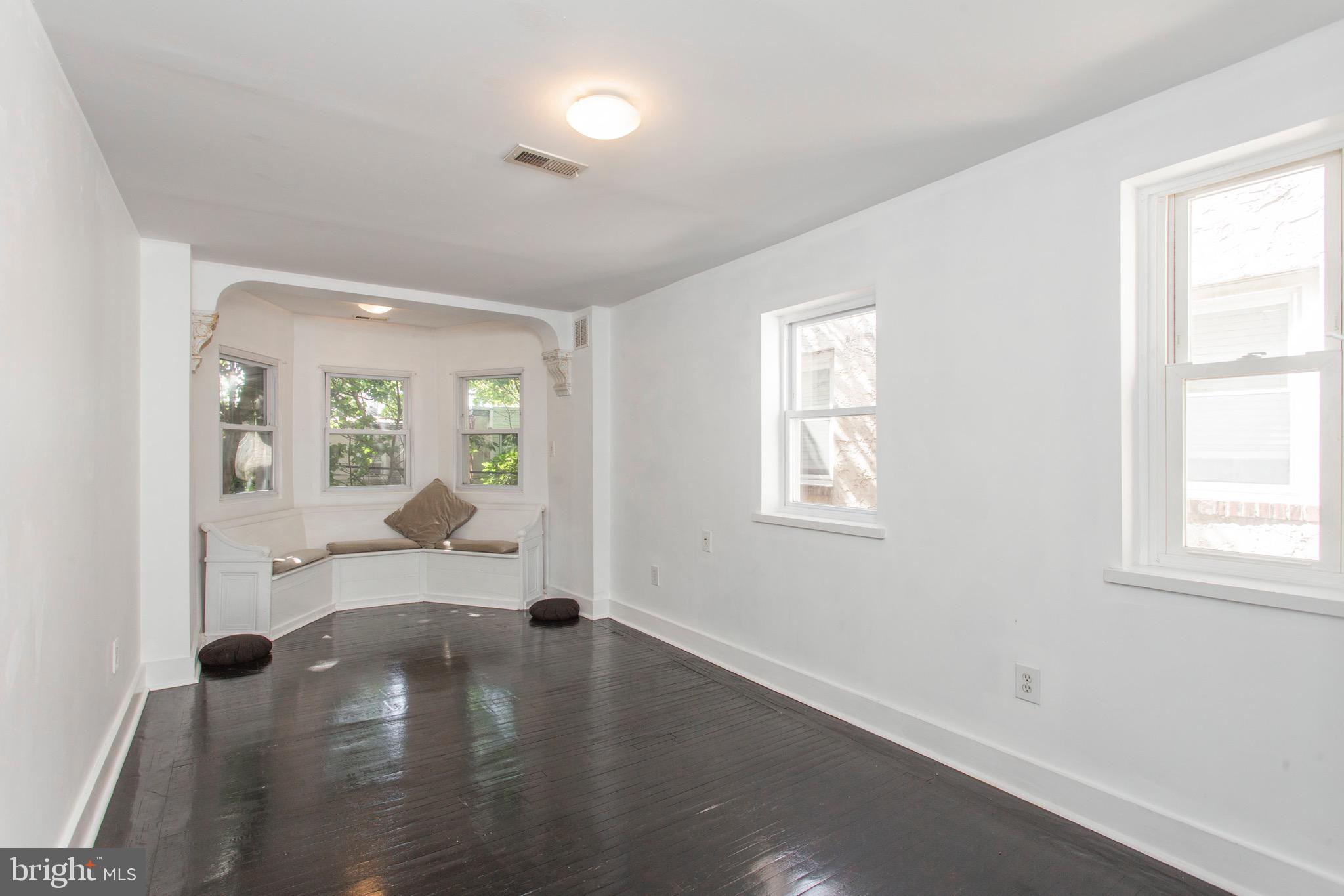 GRADUATE HOSPITAL - Residential