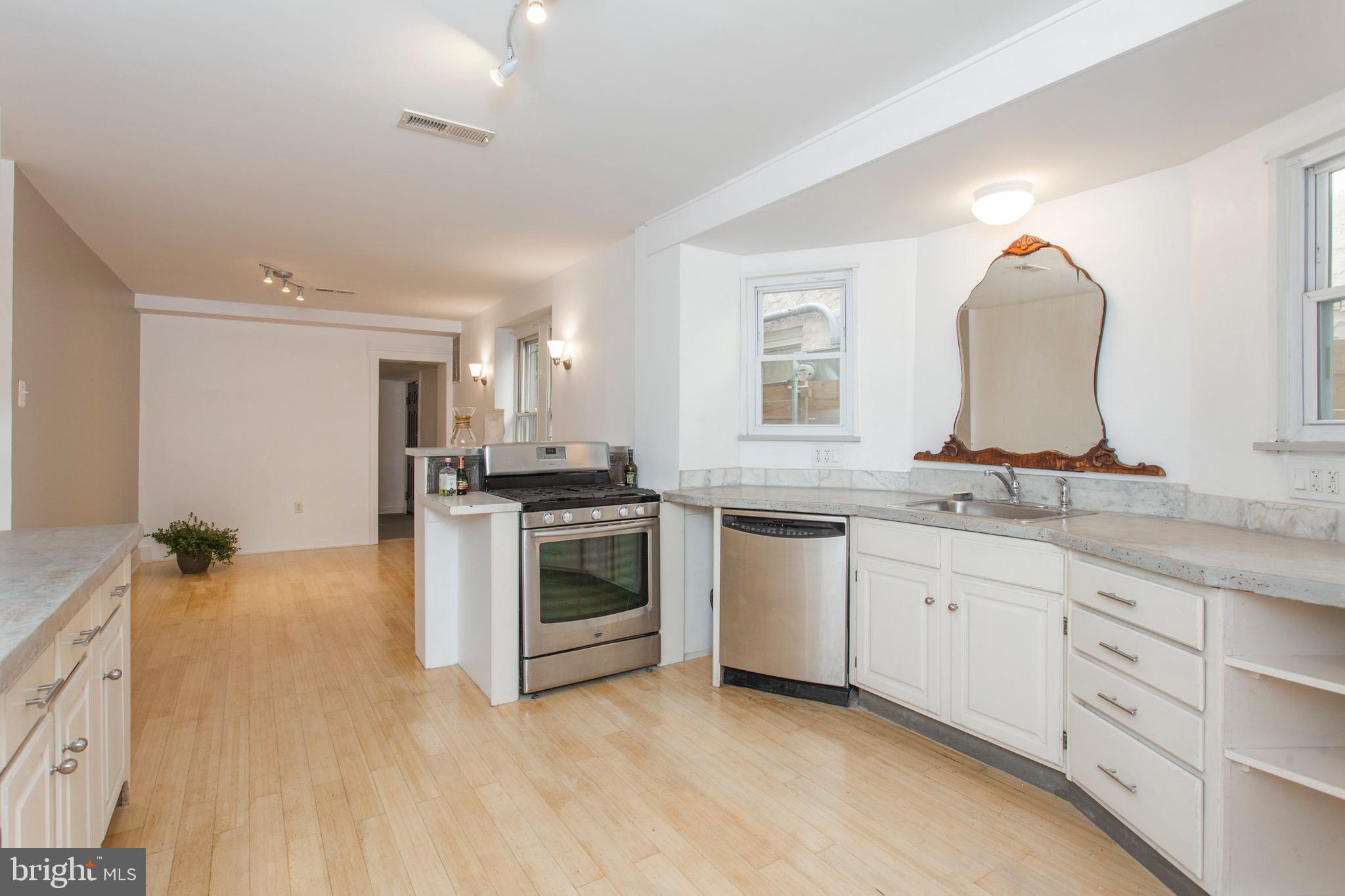 GRADUATE HOSPITAL - Residential