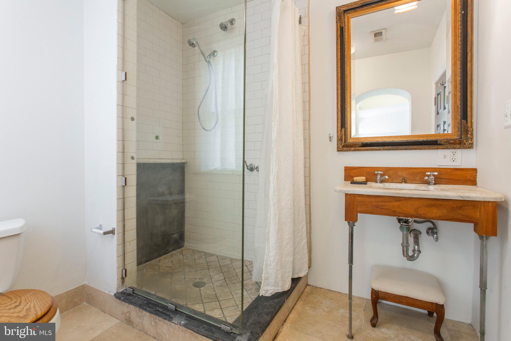 GRADUATE HOSPITAL - Residential