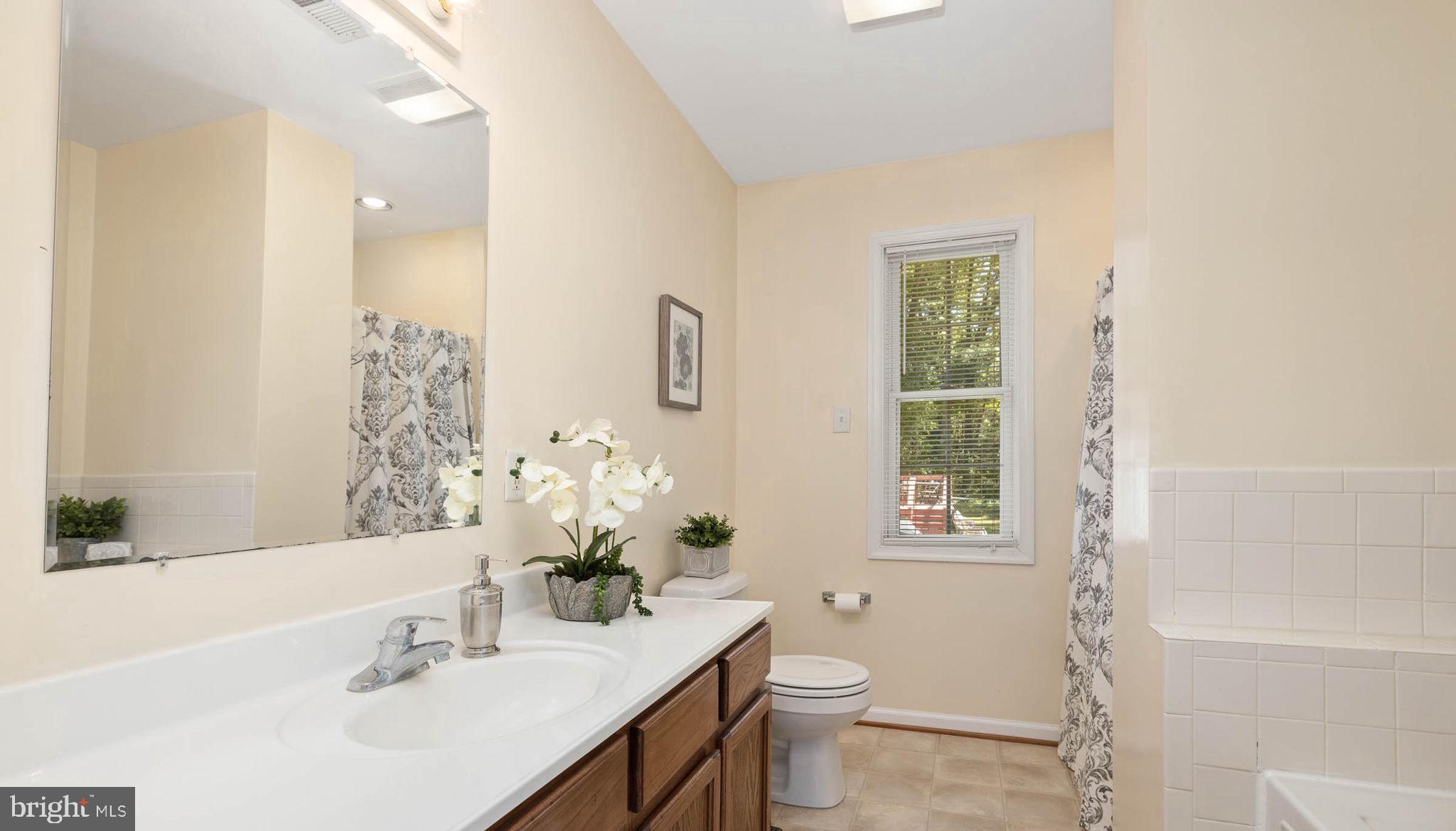 RIVERSIDE MEADOWS - Residential