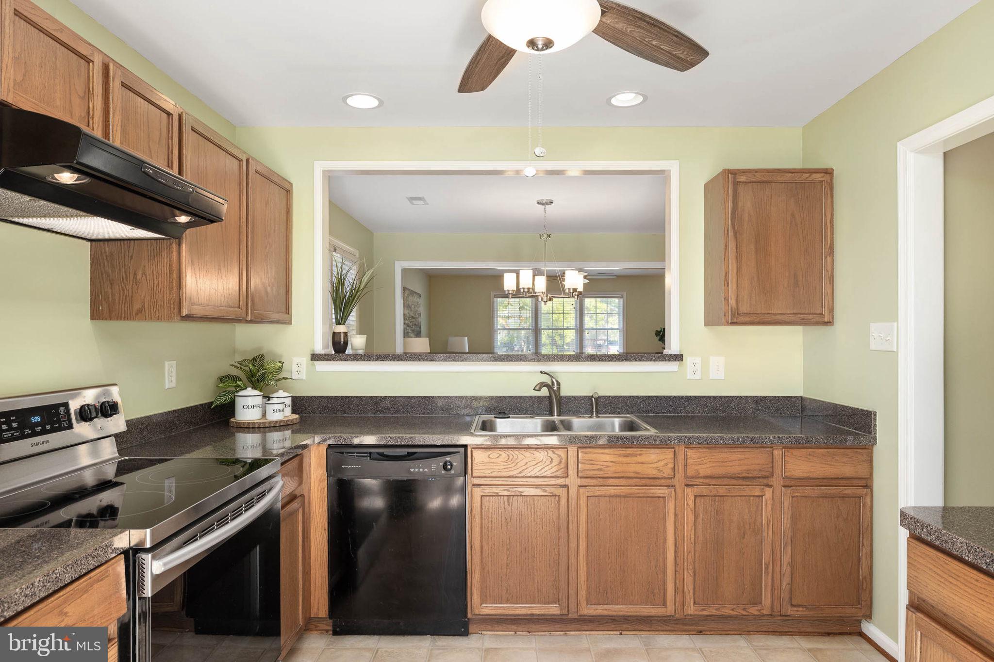 RIVERSIDE MEADOWS - Residential